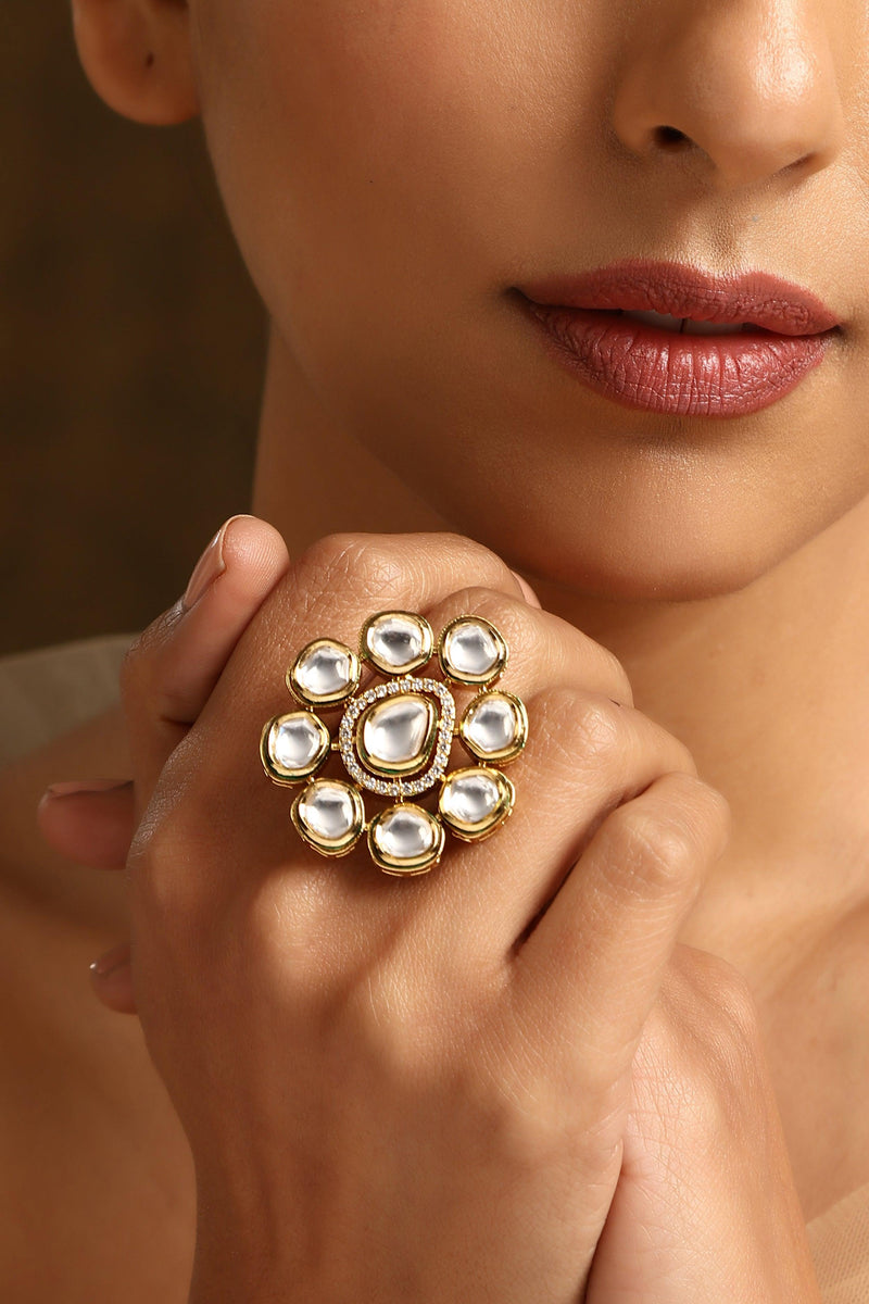 Golden Aura Kundan Ring - Dyulokha