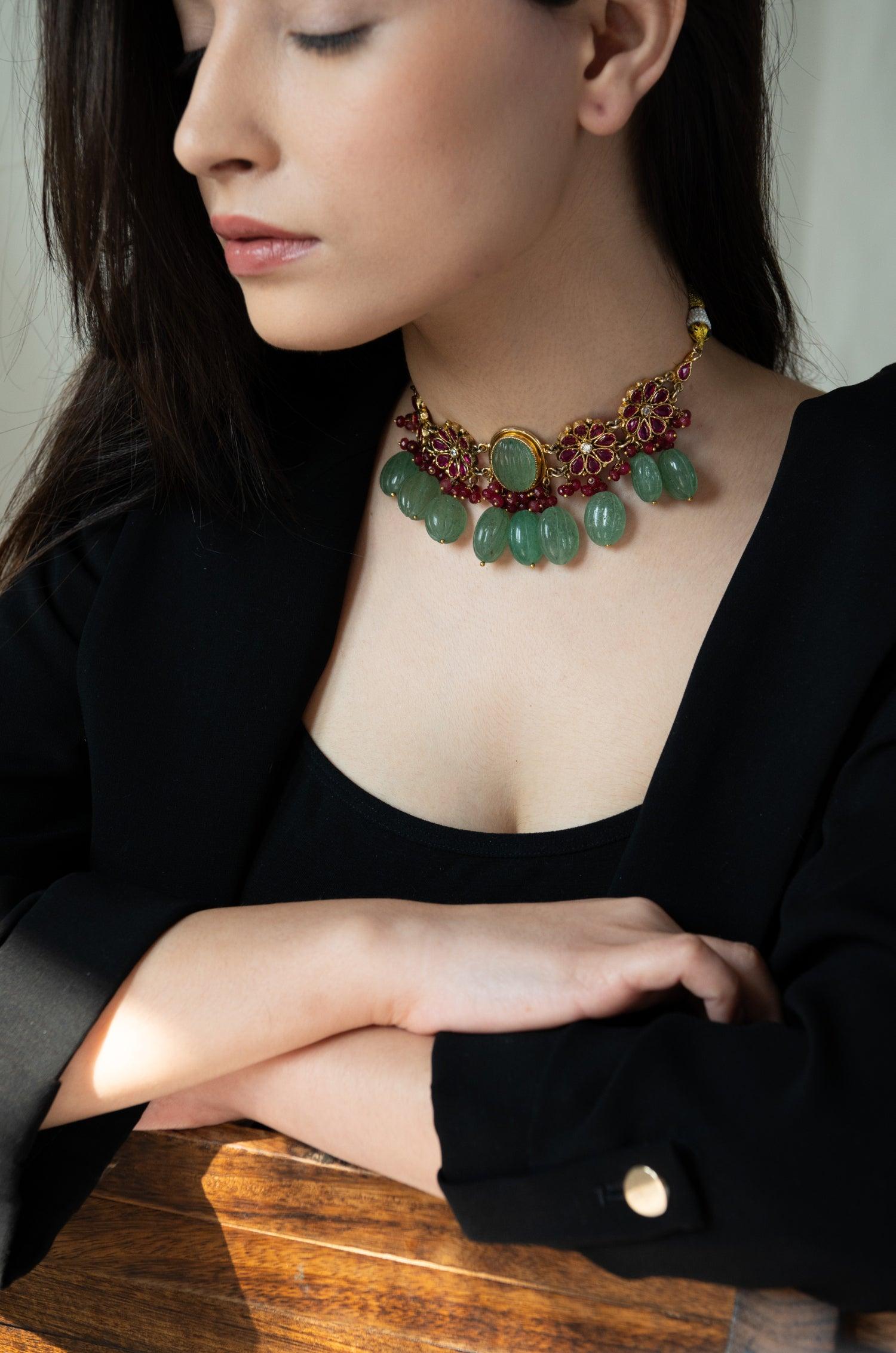 Scarlet Mint Choker Set - Dyulokha