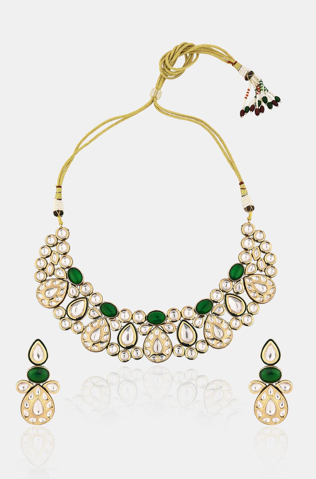 Emerald Elegance Kundan Set - Dyulokha
