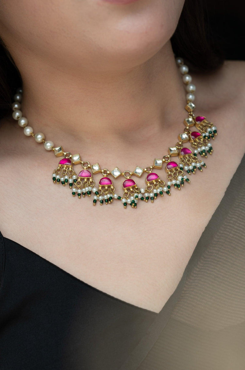 Lustrous Pearl Necklace - Dyulokha