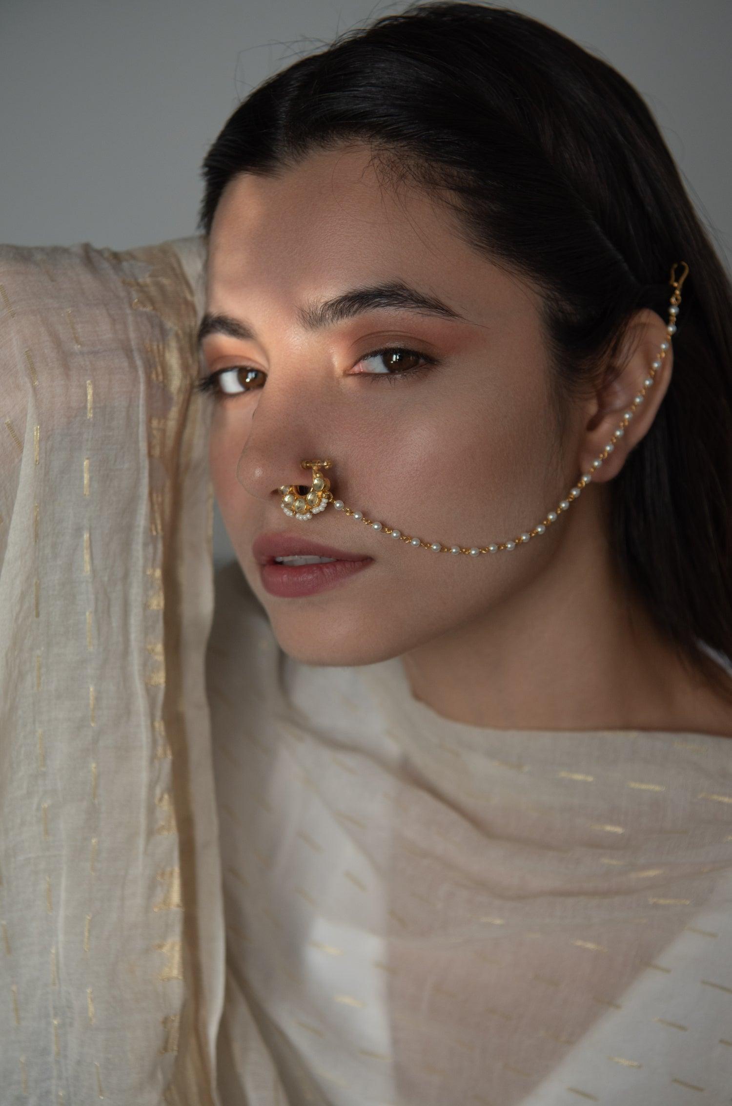 Radiant Kundan Nose Ring - Dyulokha