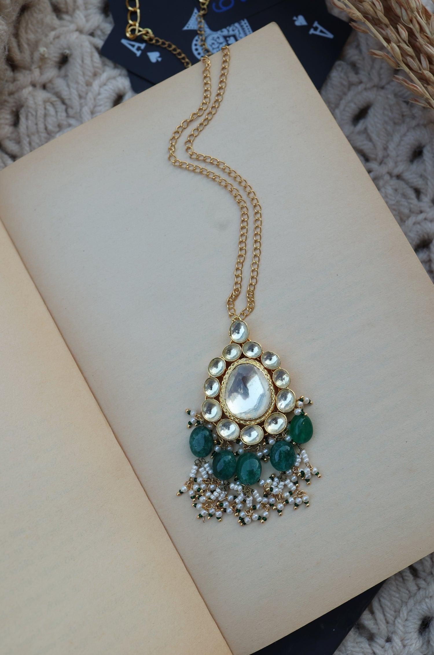 Kundan Pendant Necklace - Dyulokha