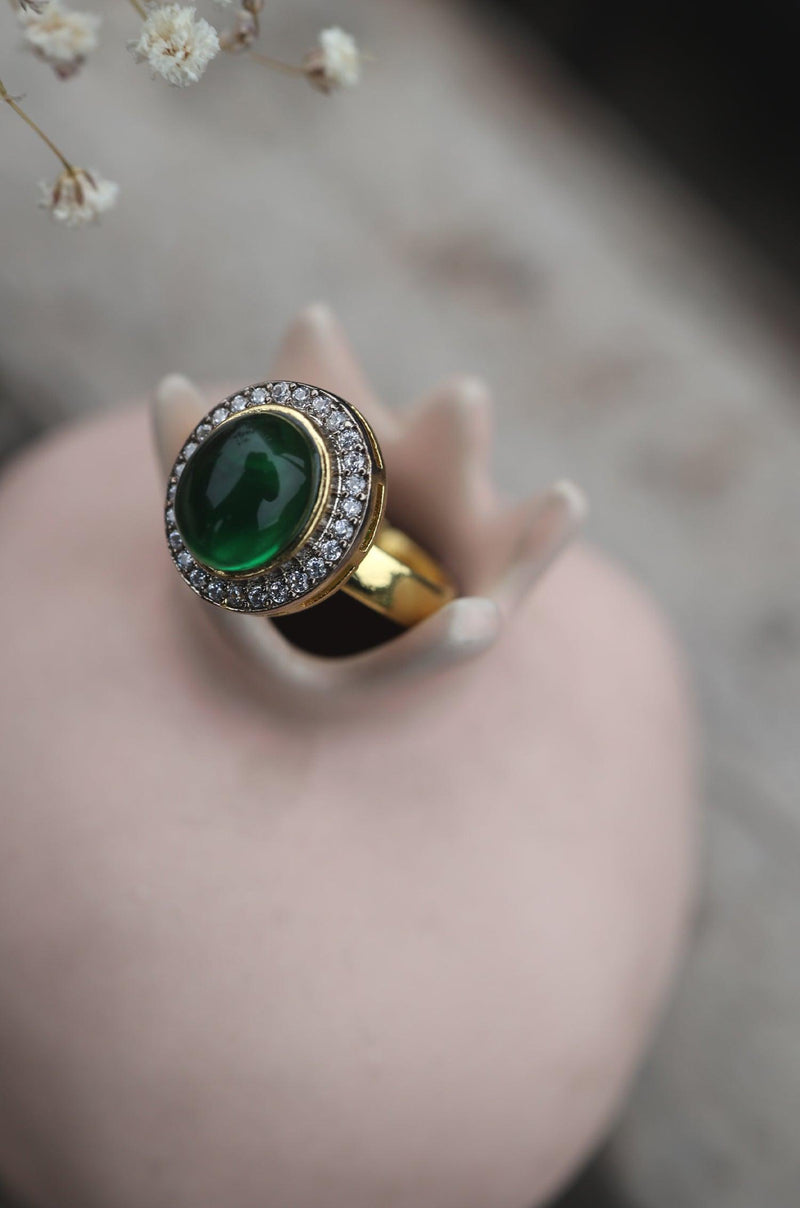 Green Gem Radiance Ring - Dyulokha