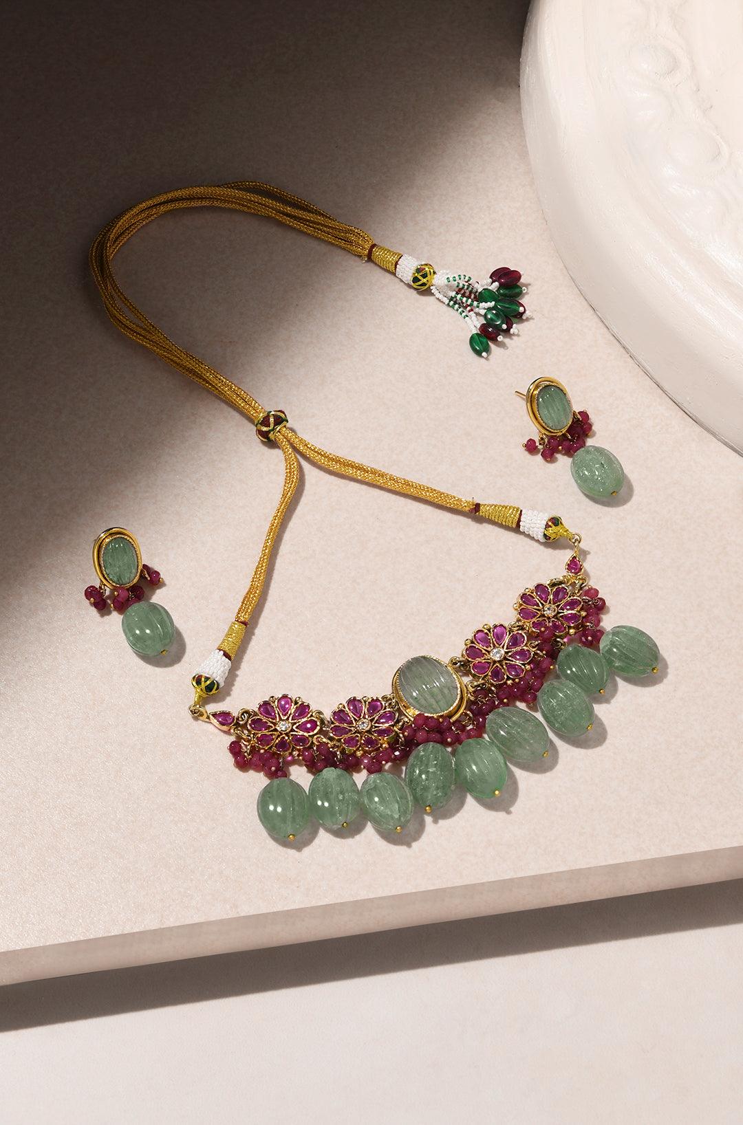 Scarlet Mint Choker Set - Dyulokha