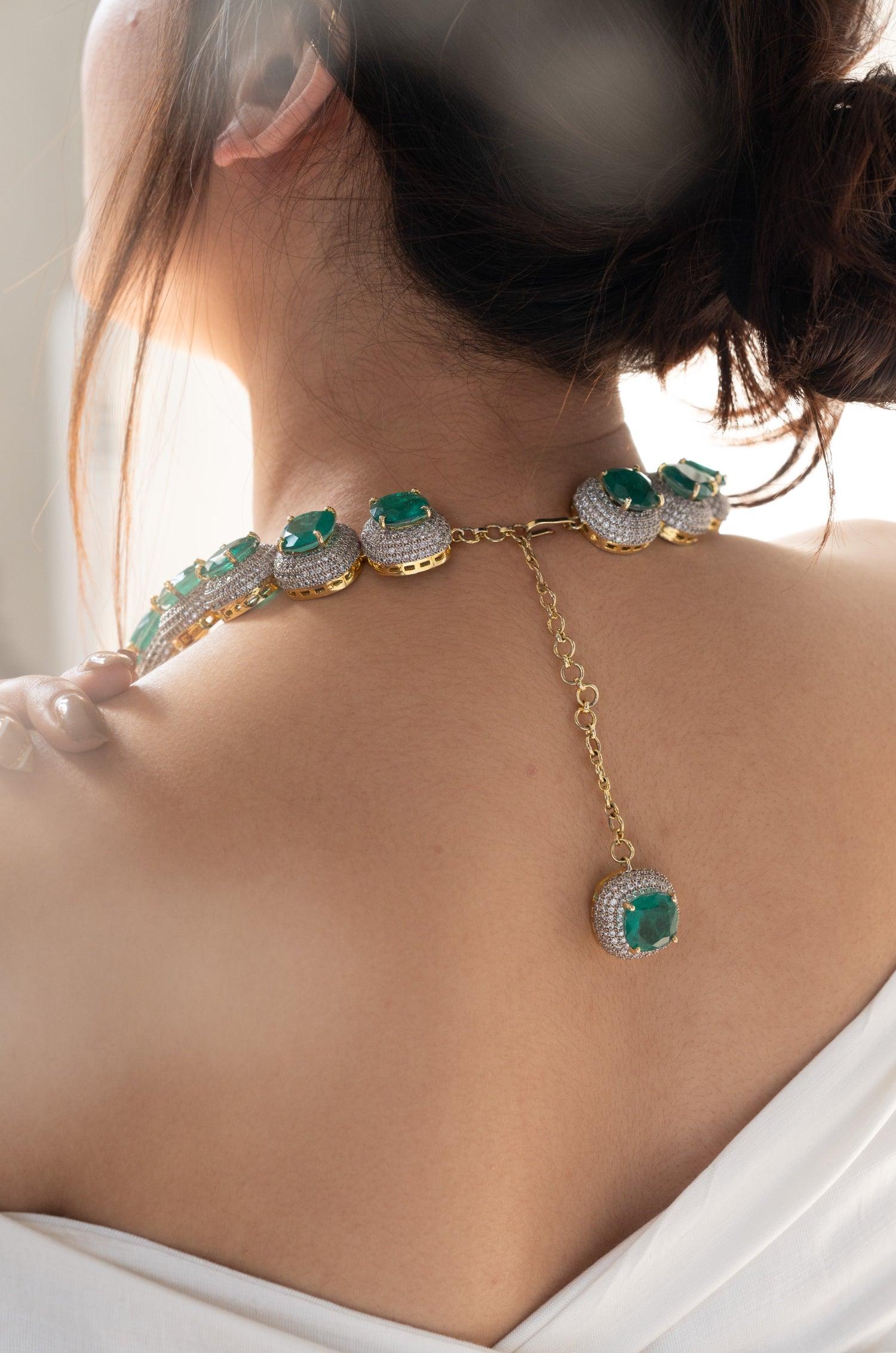 Emerald Enchantment Necklace Set - Dyulokha