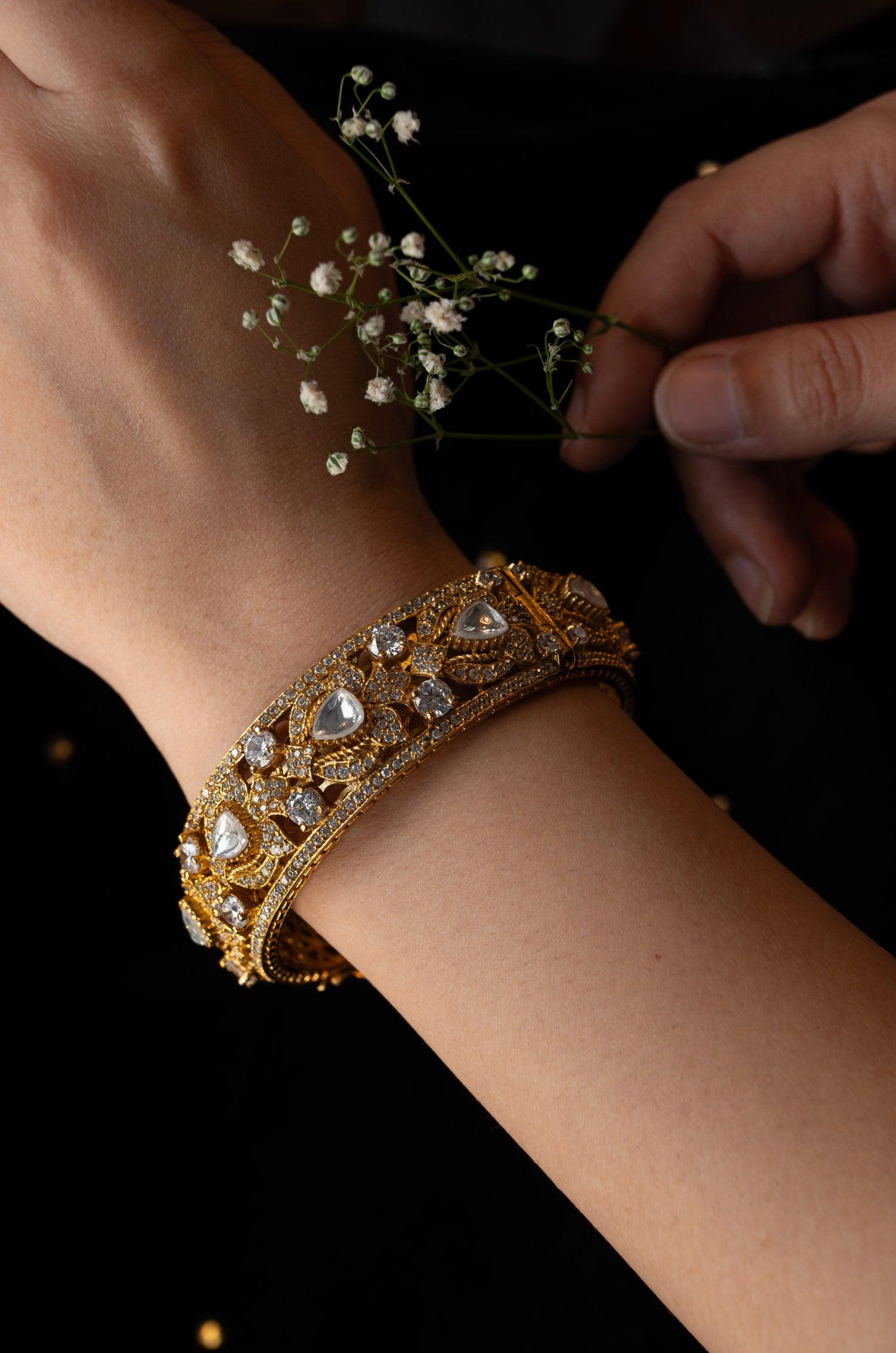 Polki Splendor Bangle - Dyulokha