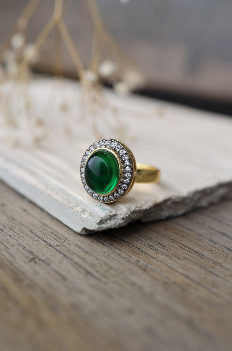 Green Gem Radiance Ring - Dyulokha