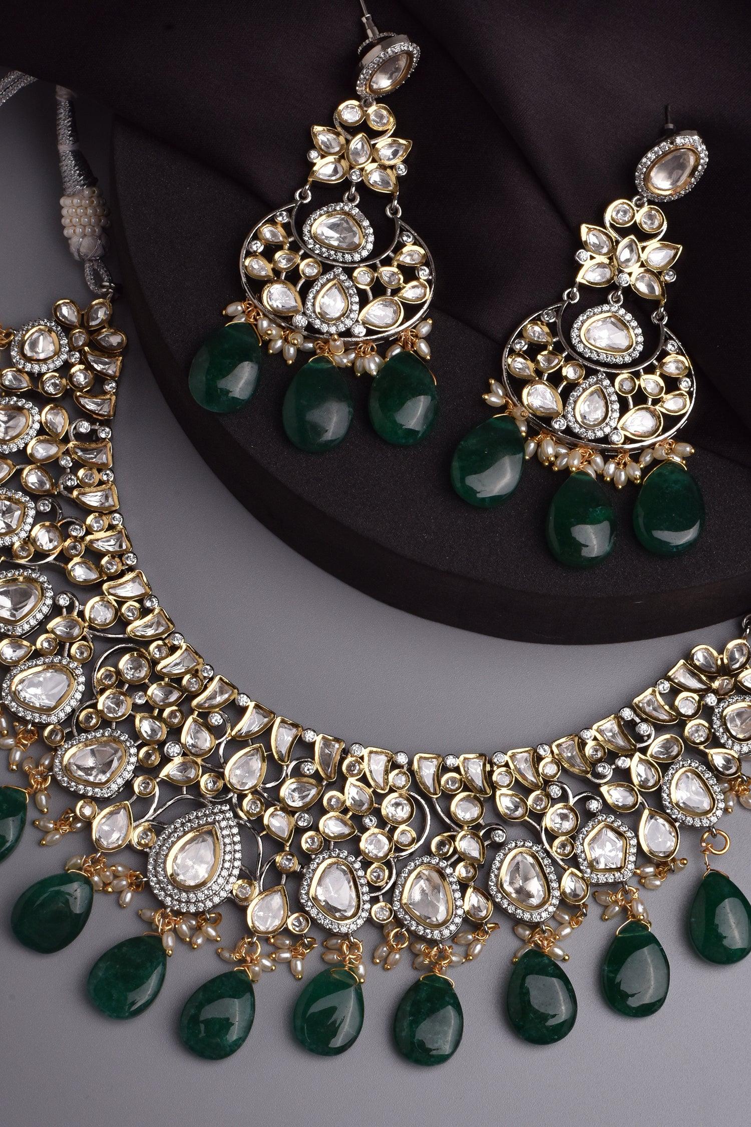 Emerald Glitter Polki Necklace Set - Dyulokha