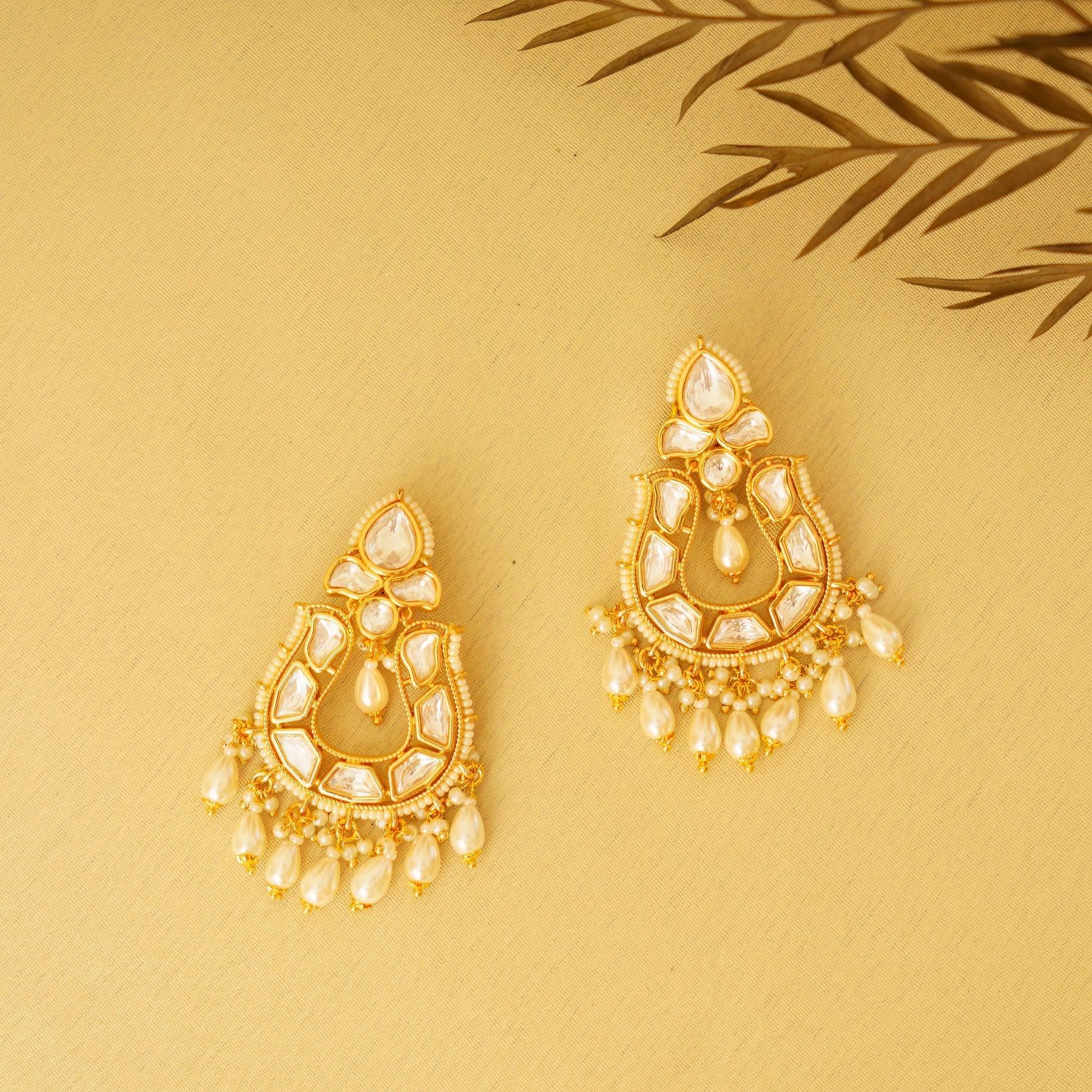 Kundan Pearl Danglers - Dyulokha