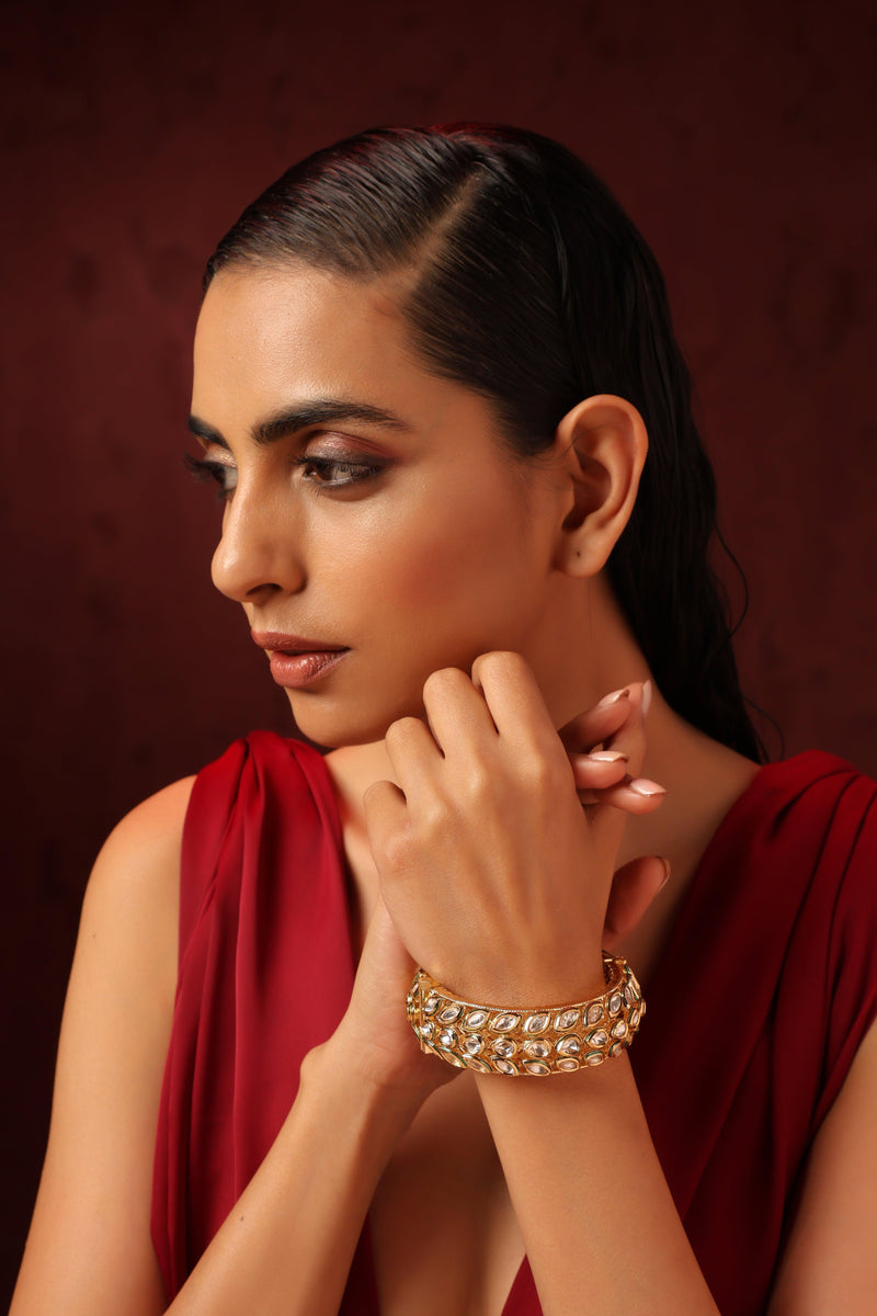 Golden Aura Kundan Kada - Dyulokha