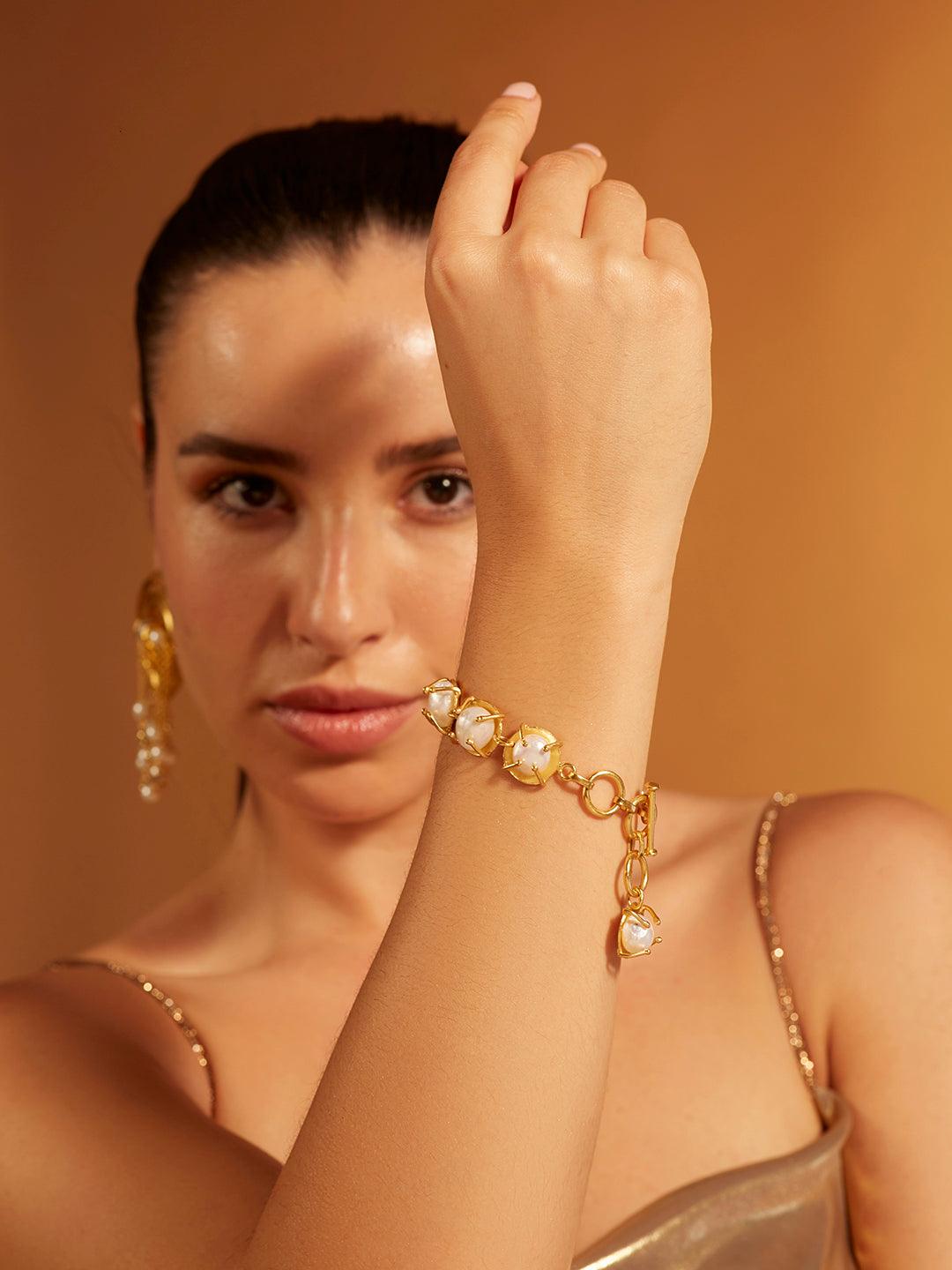 Lustrous Pearl Link Bracelet - Dyulokha