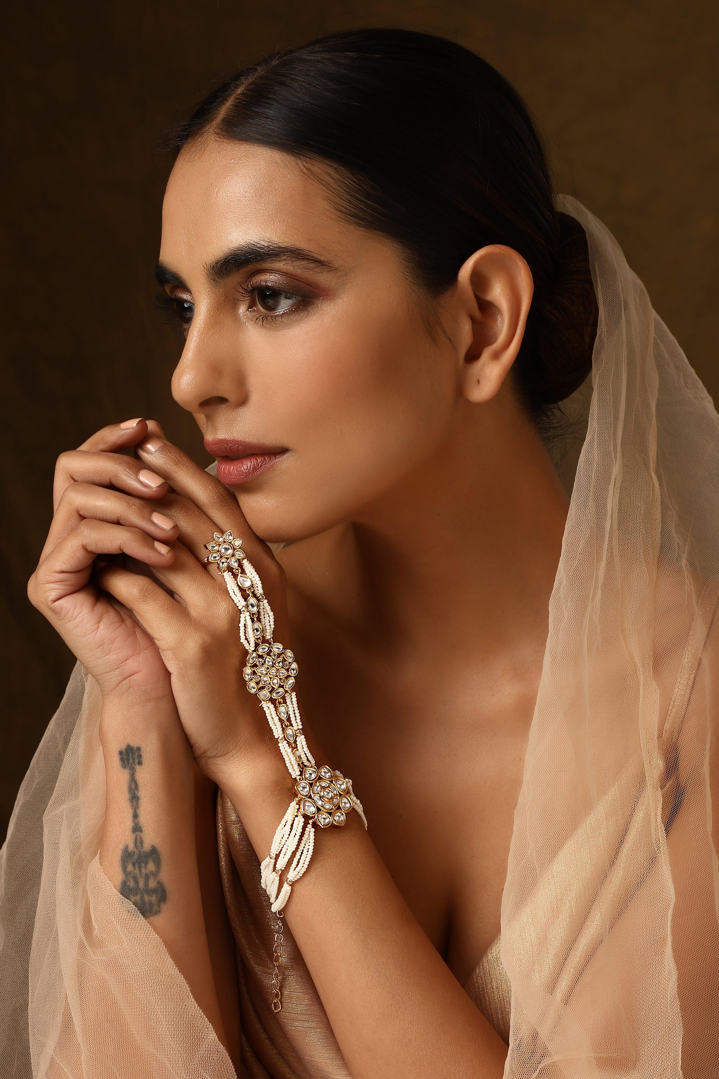 Dazzling Elegance Polki Hathphool - Dyulokha