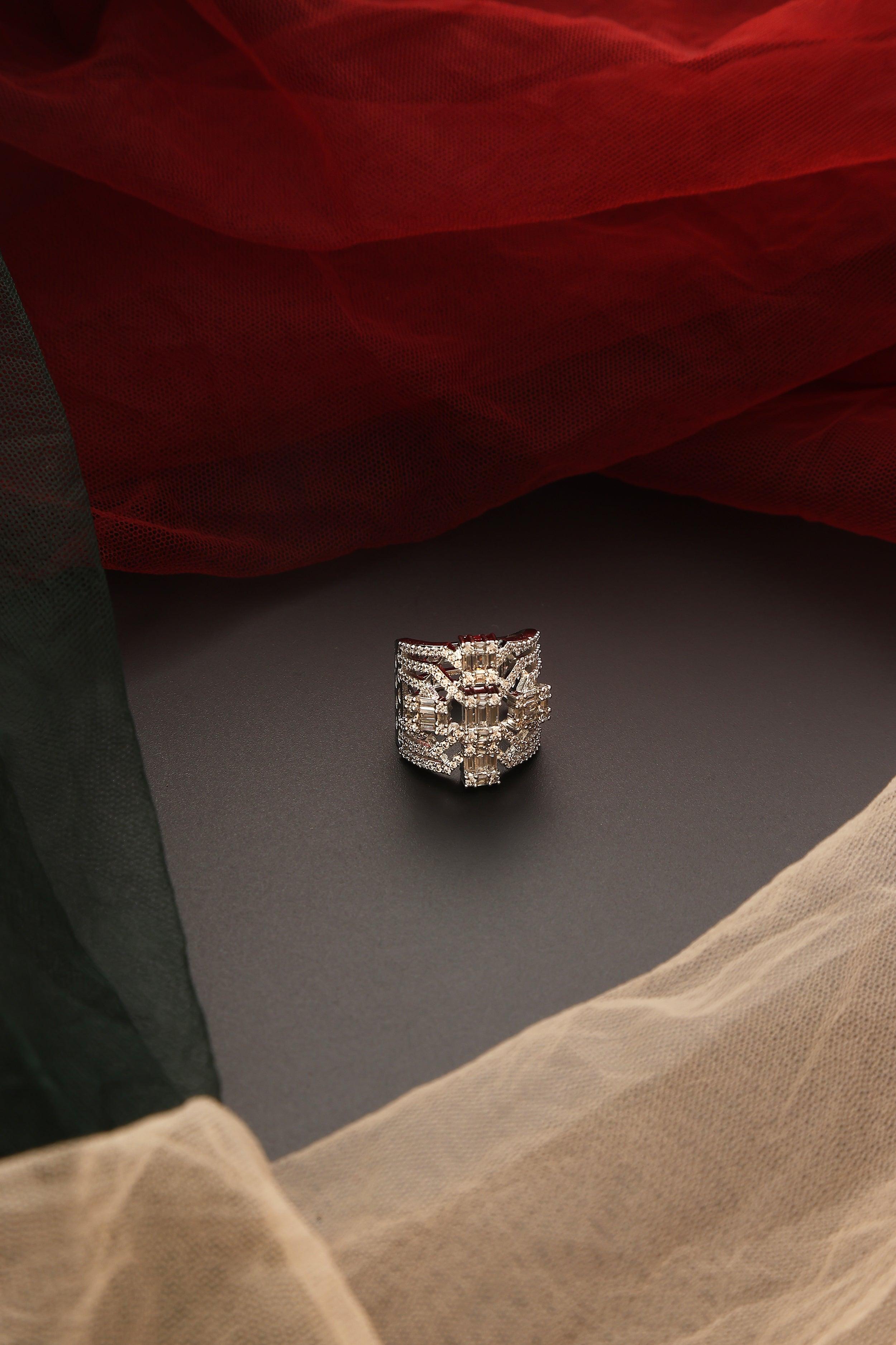 Frosty Elegance Zirconia Ring - Dyulokha