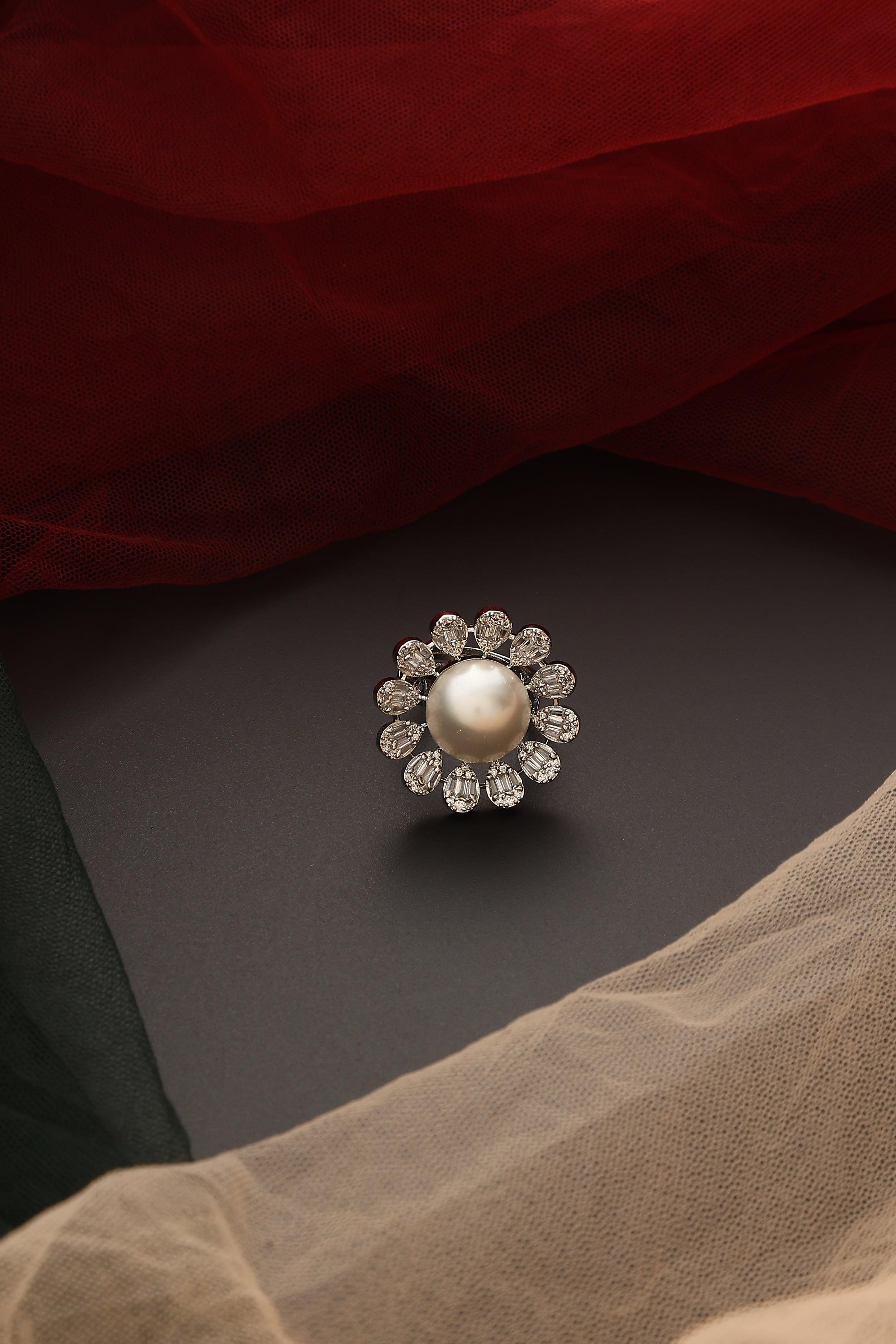 Pearl Frost Zirconia Ring - Dyulokha