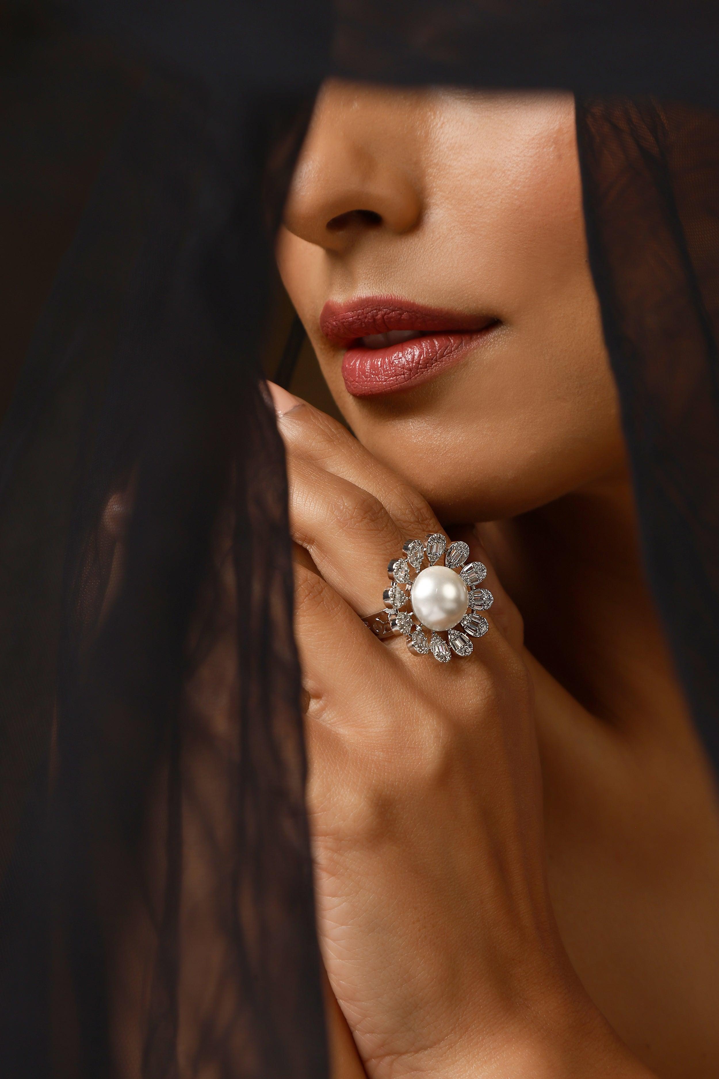 Pearl Frost Zirconia Ring - Dyulokha