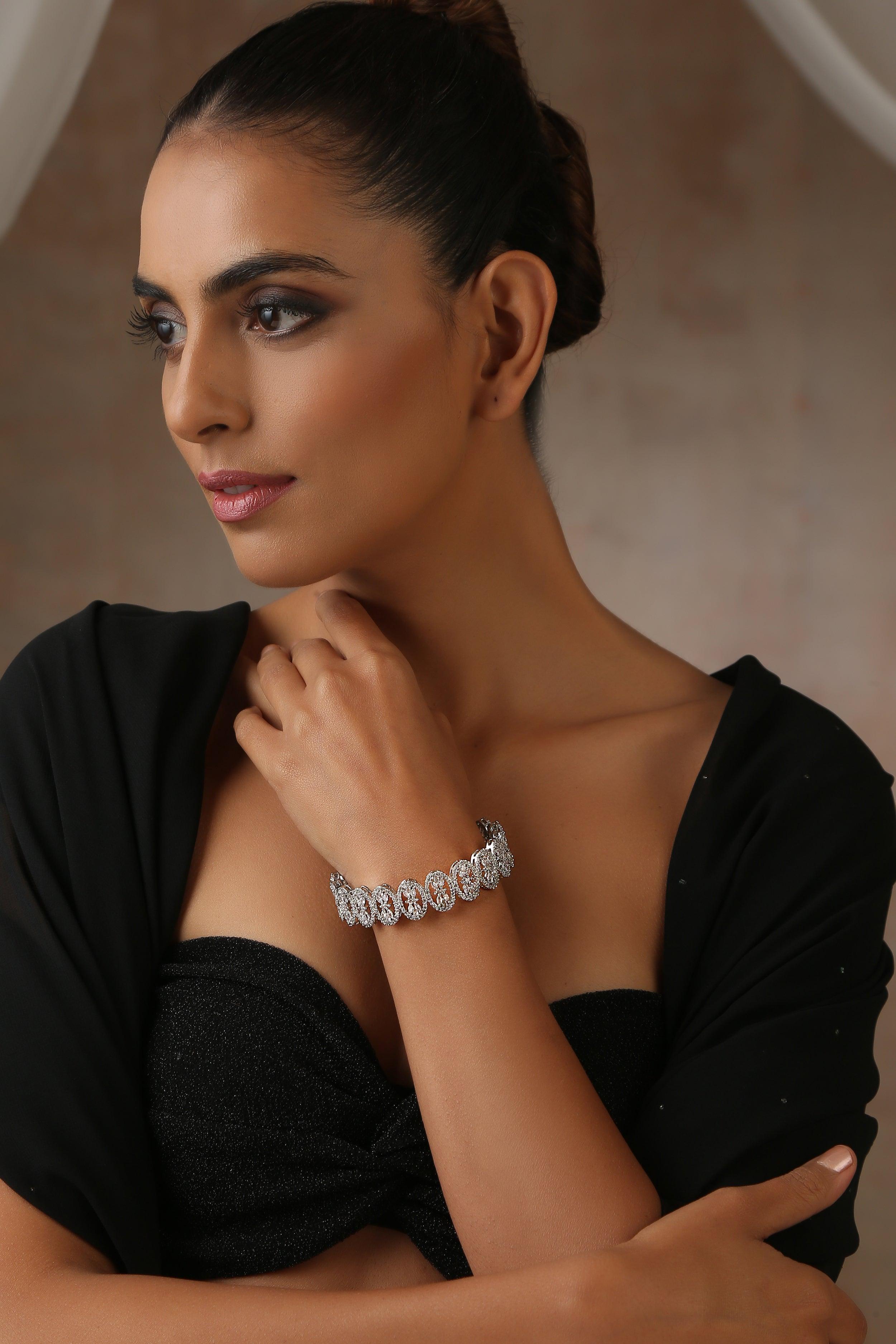 Snowy Sparkle Zirconia Bangle - Dyulokha