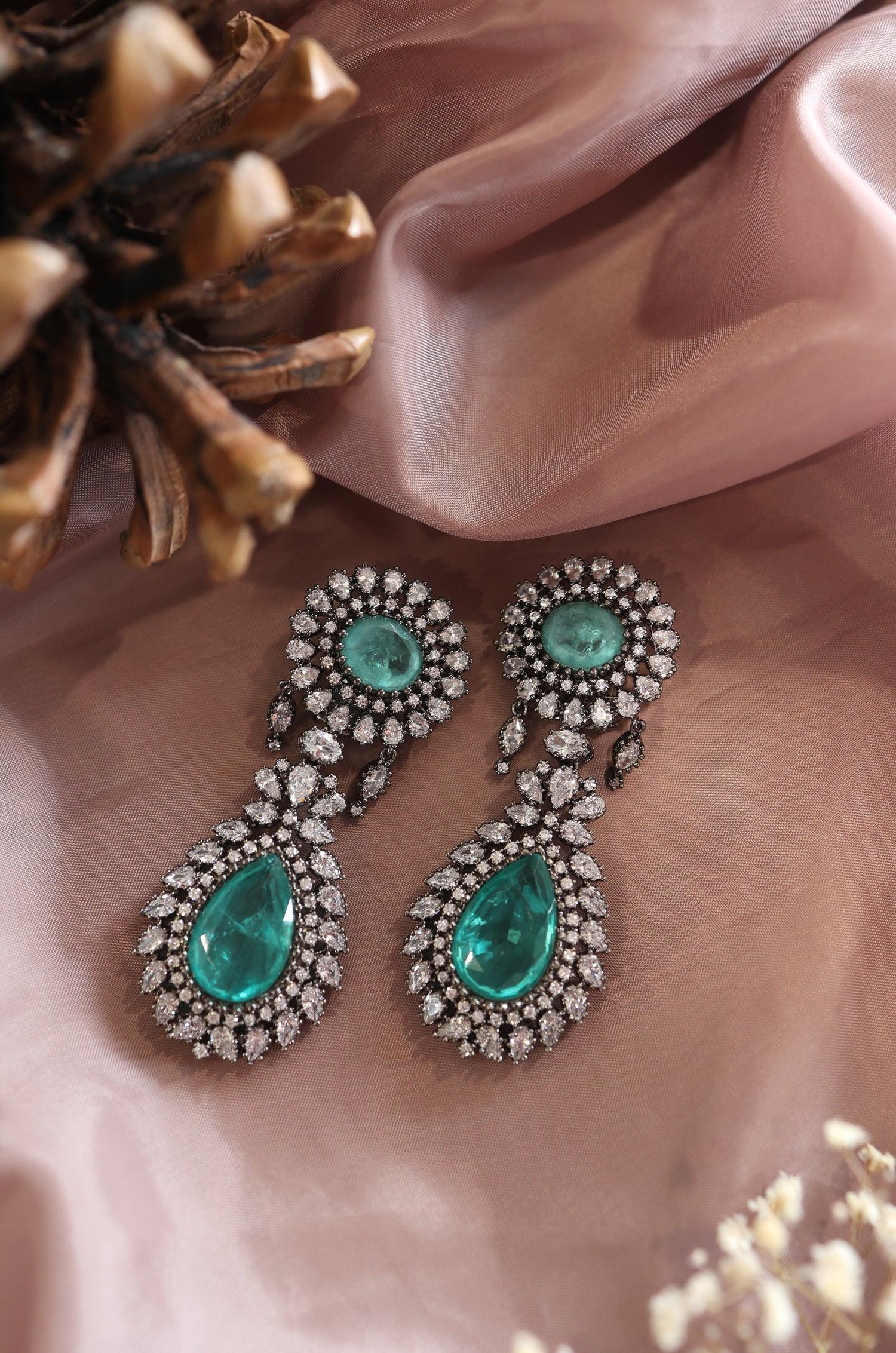 Emerald Swarovski Sparkle Earrings - Dyulokha