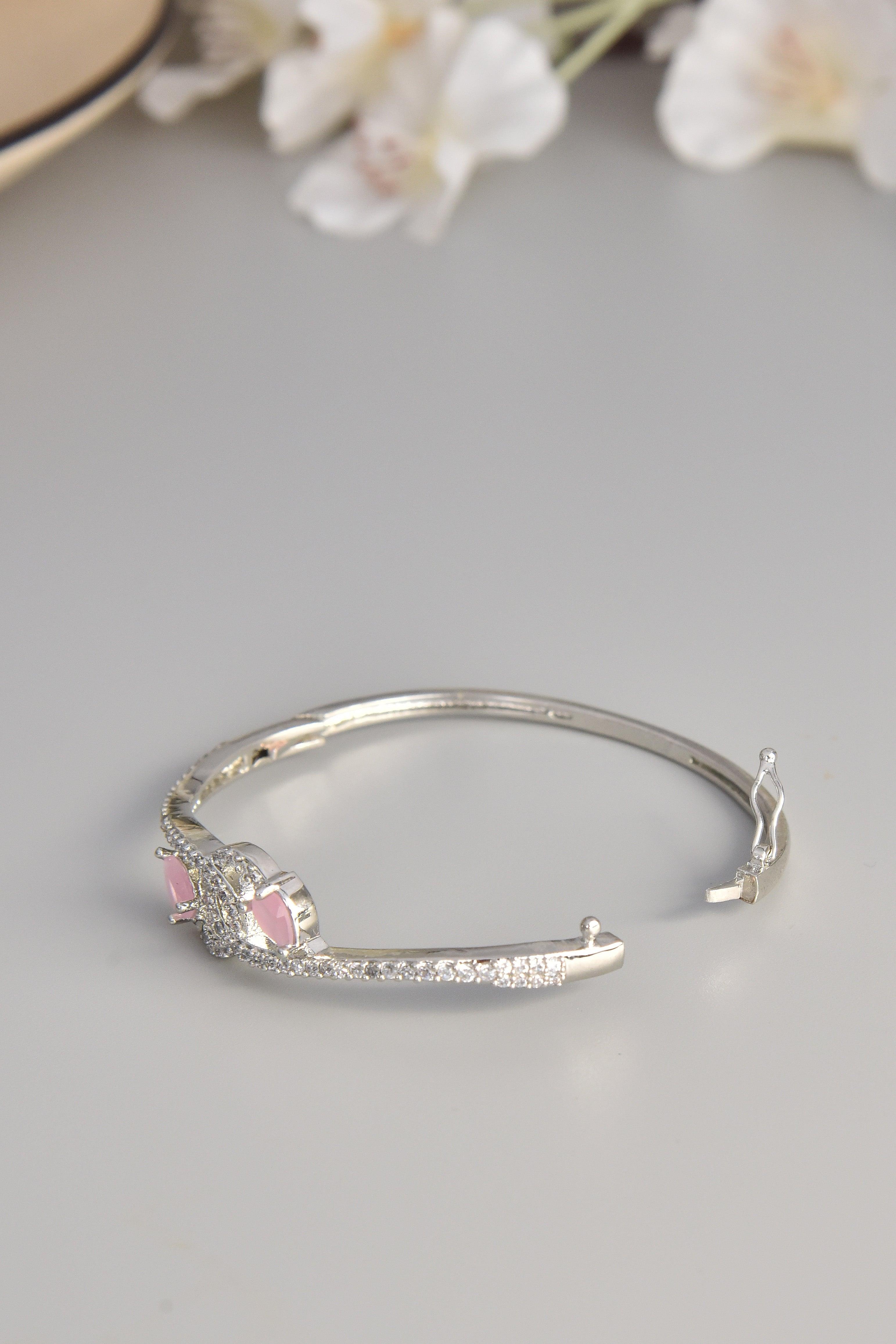 Rose Petal Gleam Bracelet - Dyulokha