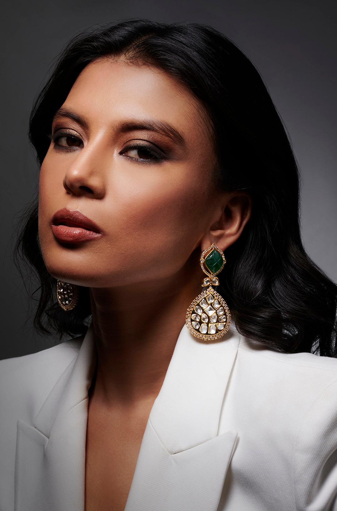 Carved Emerald Kundan Earrings - Dyulokha