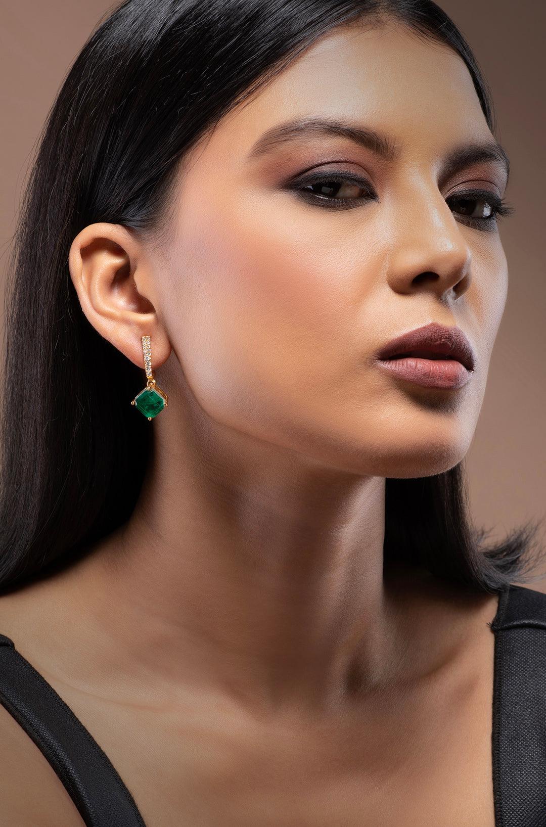 Victorian Green Elegance Earrings - Dyulokha