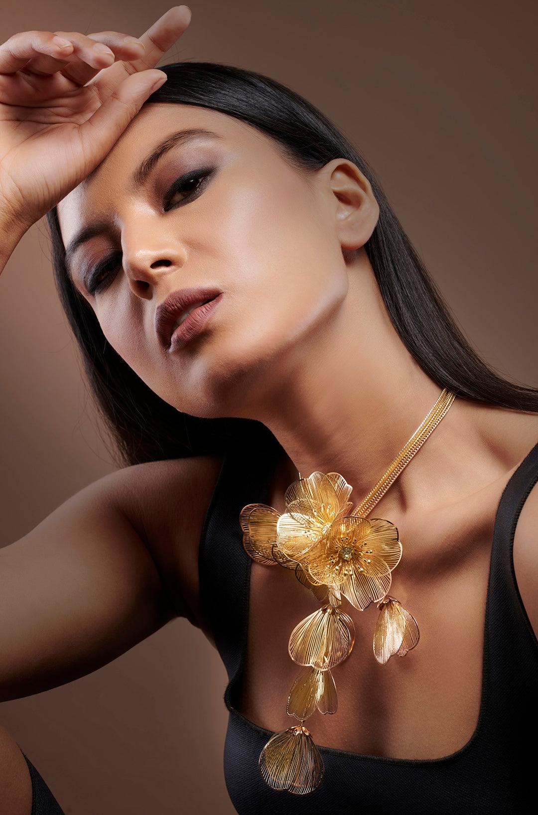 Timeless Beauty Floral Filigree Necklace - Dyulokha