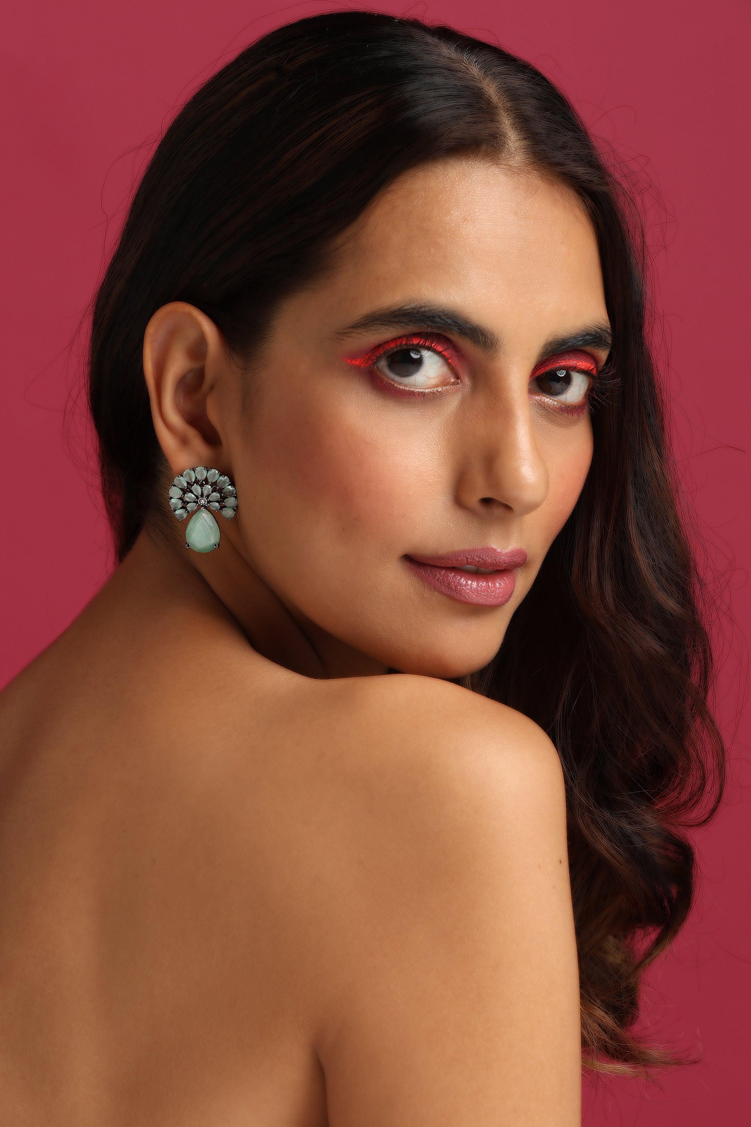 Emerald Glimmer Zirconia Earrings - Dyulokha
