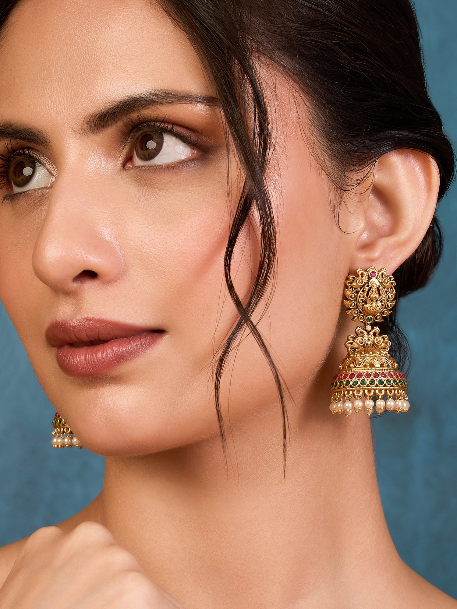 Aureate Grace Jhumka Earrings - Dyulokha