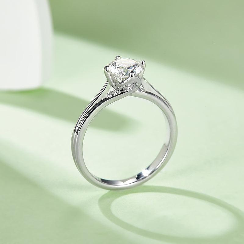 Celestial Sparkle Moissanite Delight Ring - Dyulokha