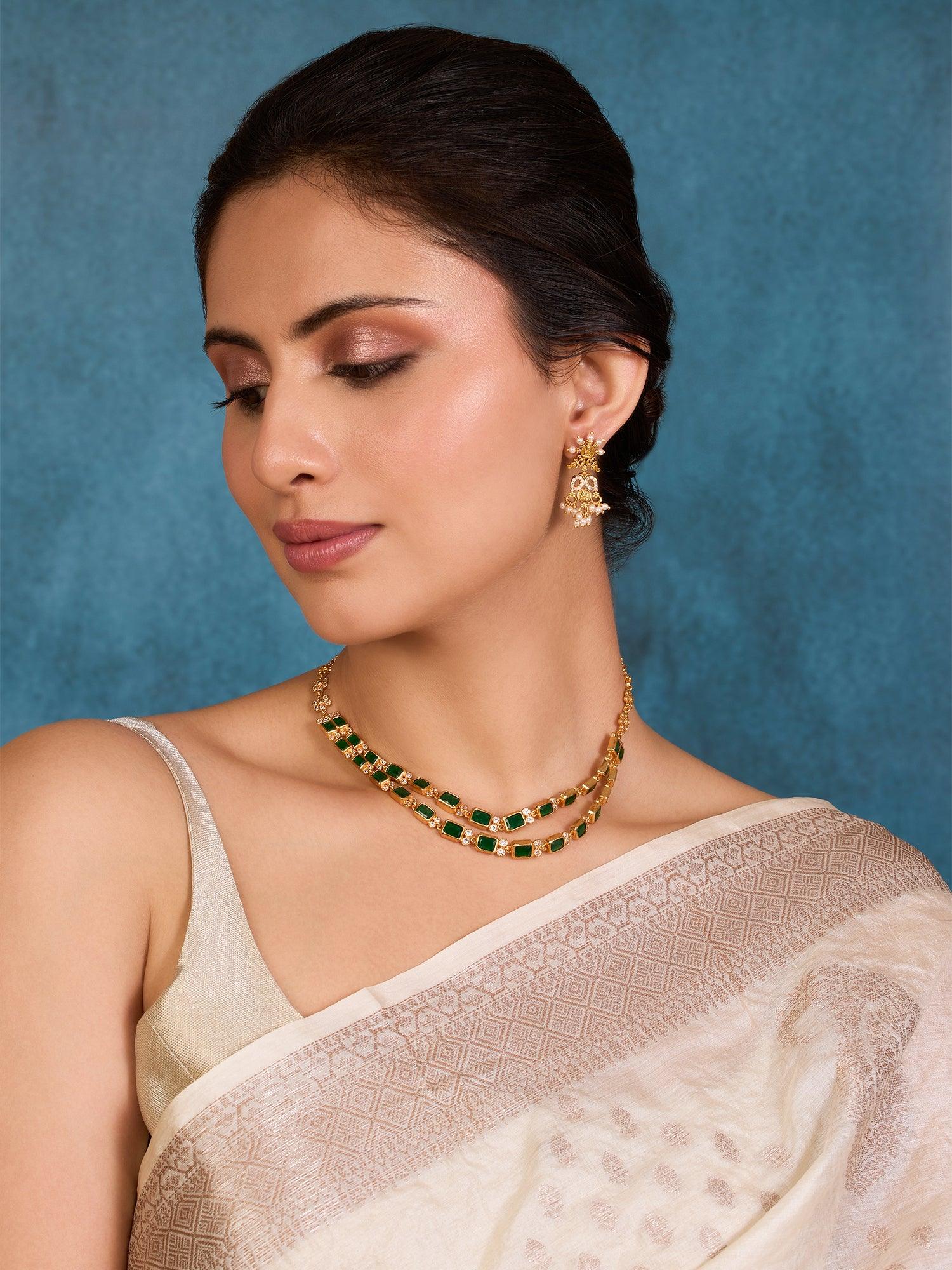 Rich Elegance Emerald Necklace Set - Dyulokha
