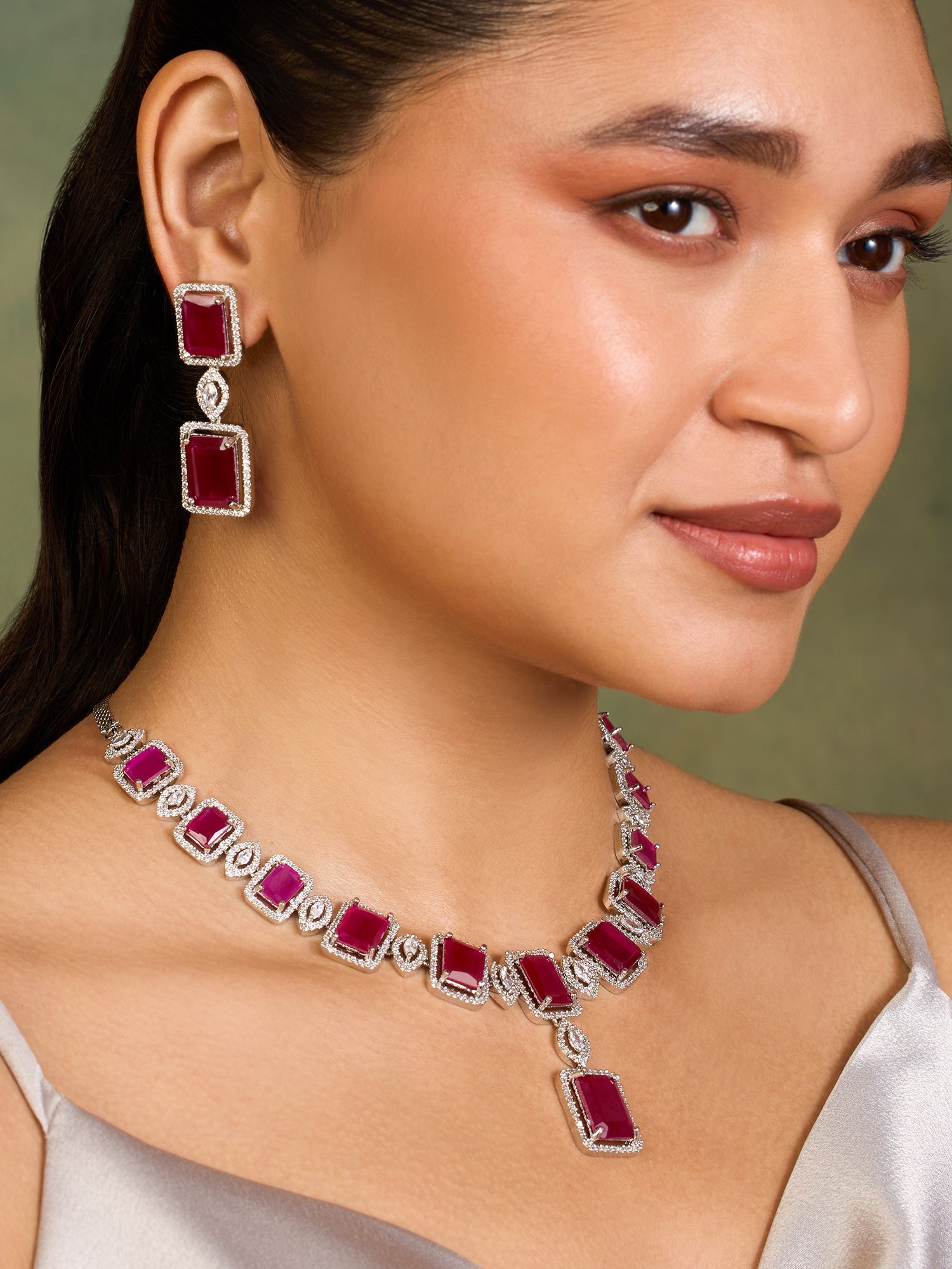 Ruby Red Luxury Necklace Set