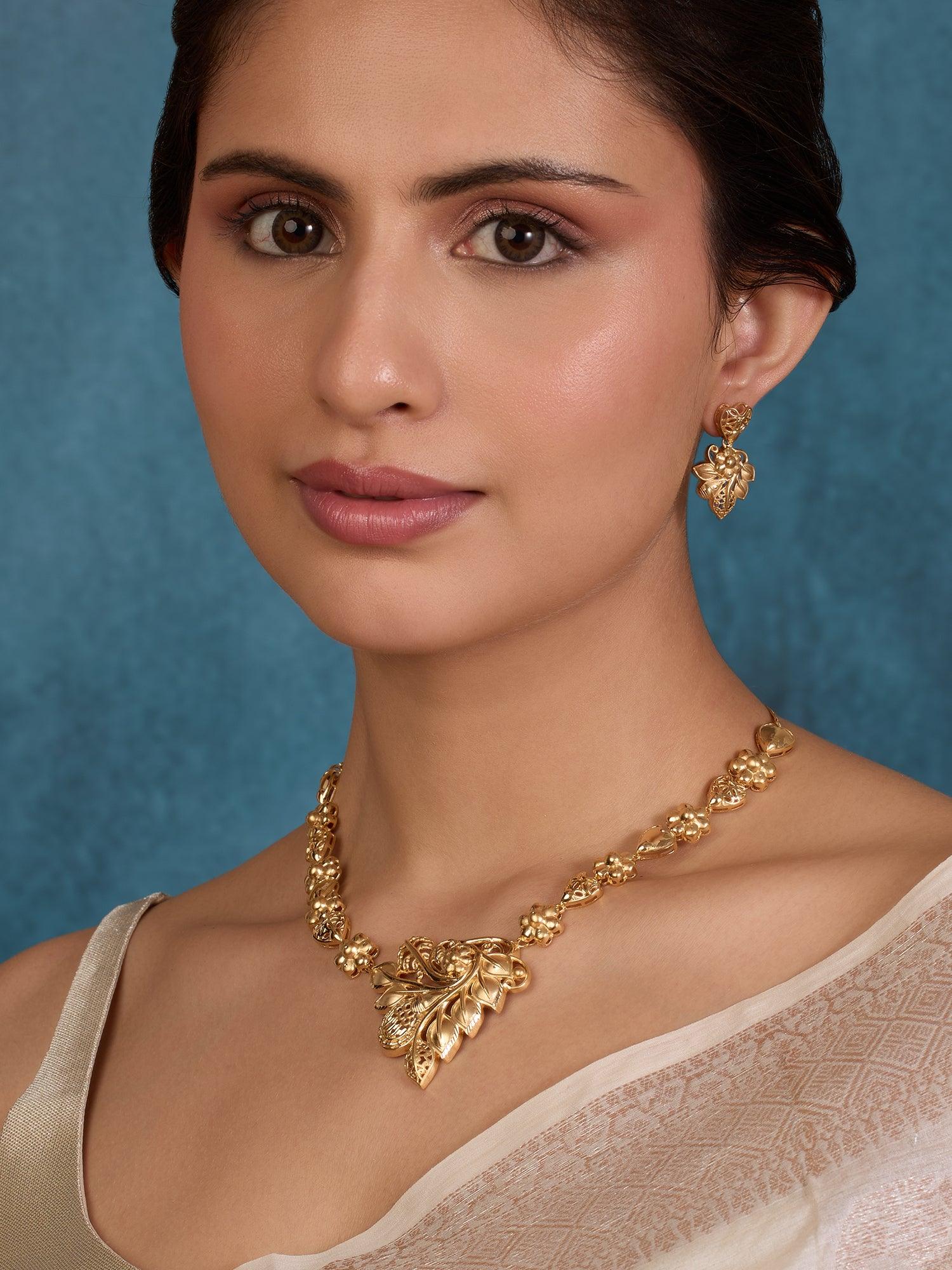 Gilded Garden Flower Necklace Set - Dyulokha