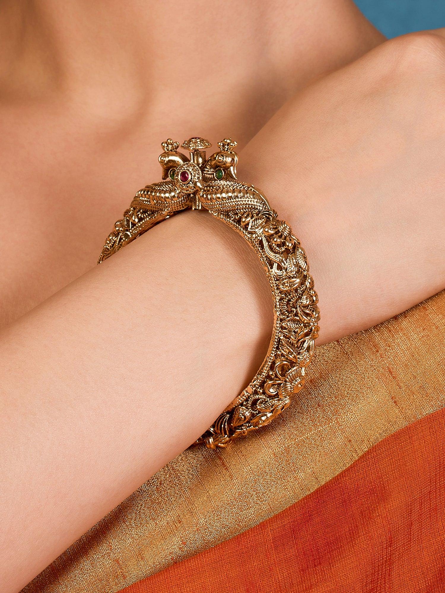 Vibrant Elegance Temple Kada - Dyulokha