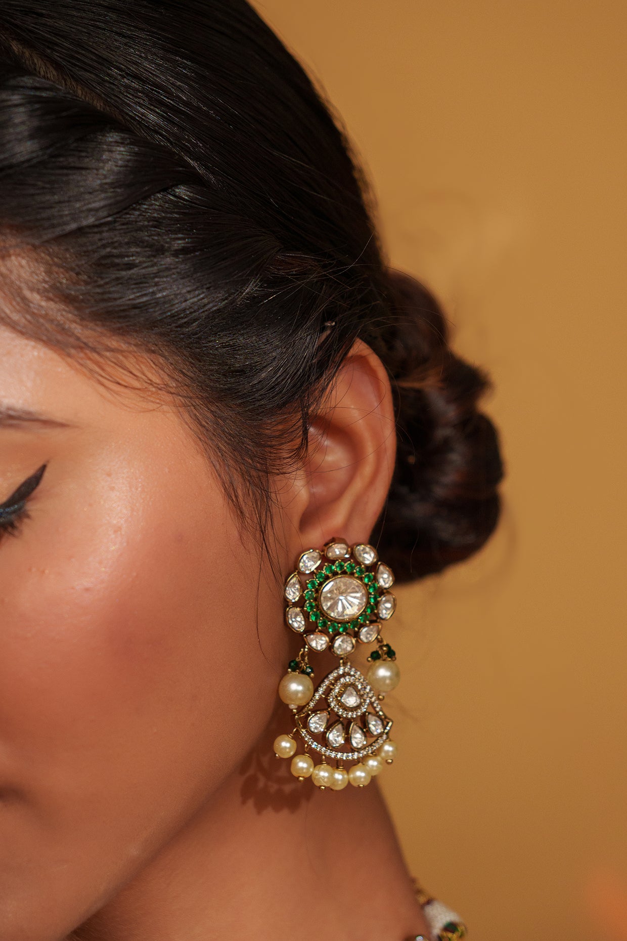 Pearl Royale Necklace Set with Maang Tikka