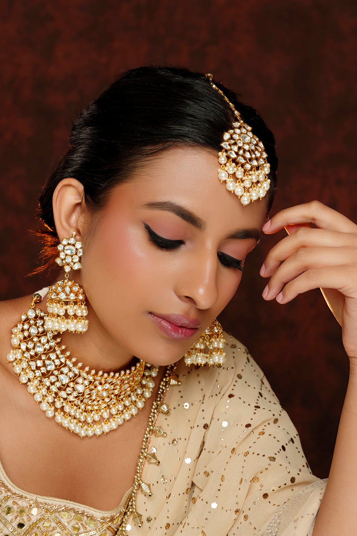 Royal Gold Choker with White Kundan and Pearls