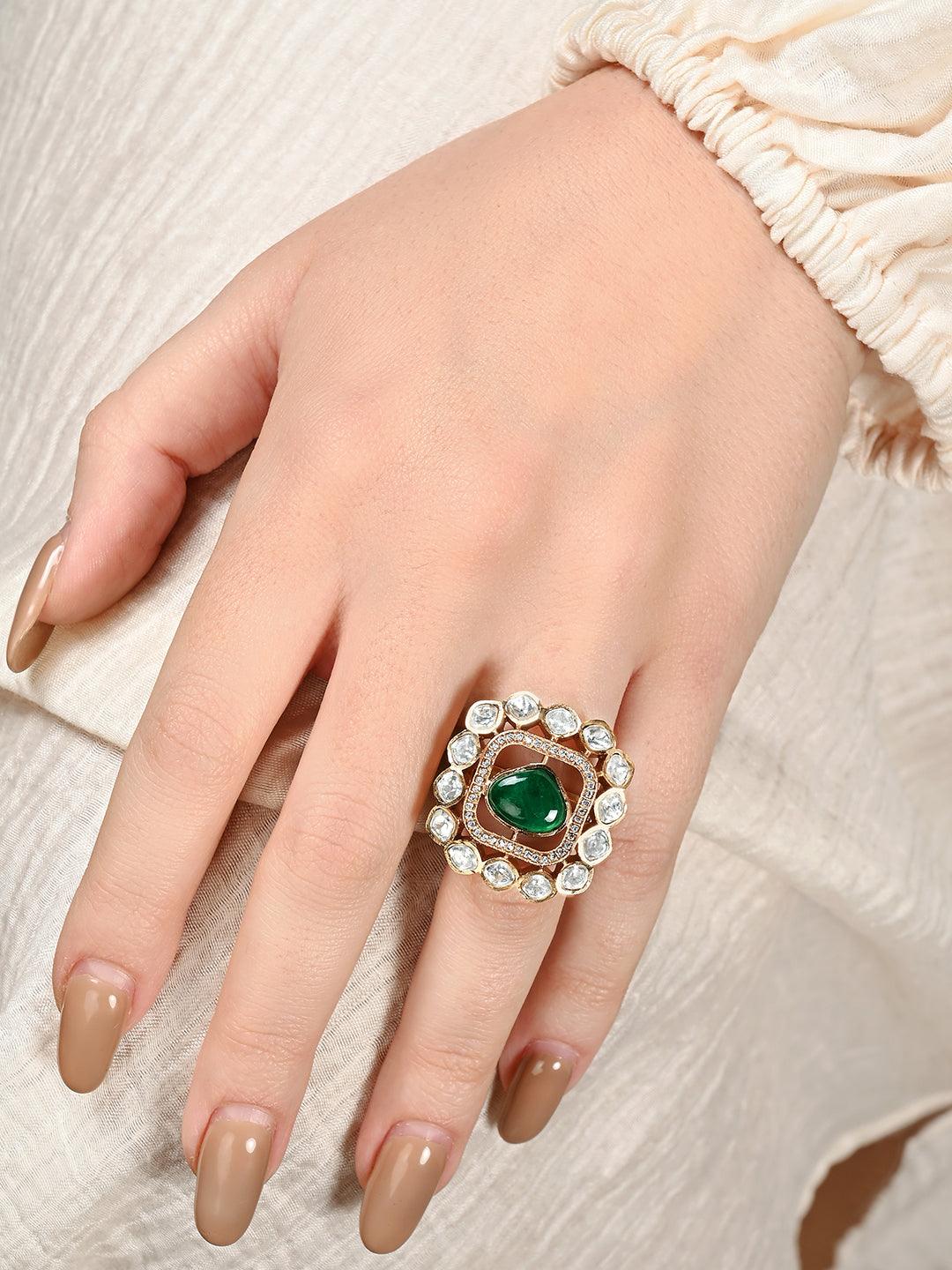 Radiant Emerald Glow Ring - Dyulokha