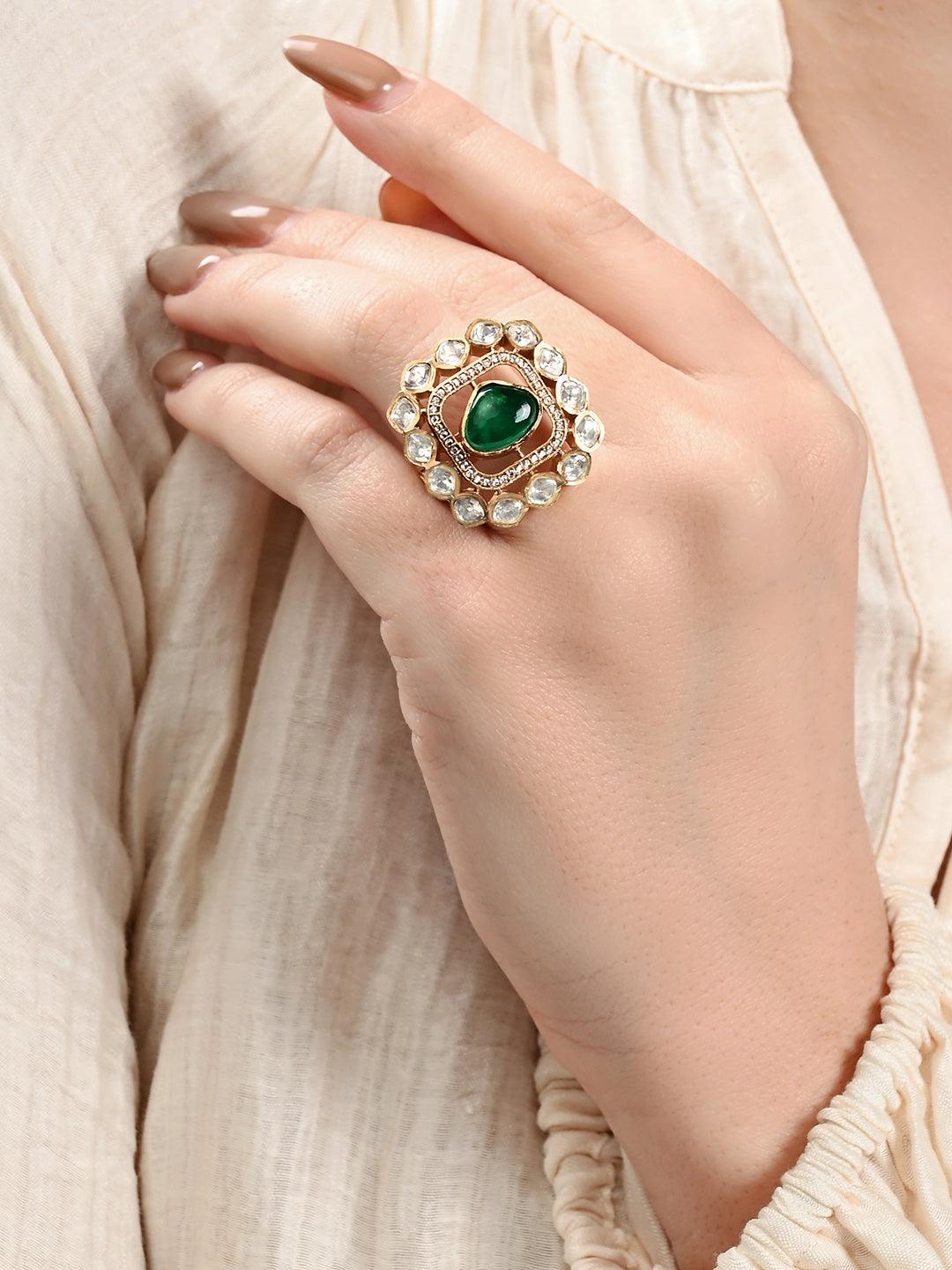 Radiant Emerald Glow Ring - Dyulokha