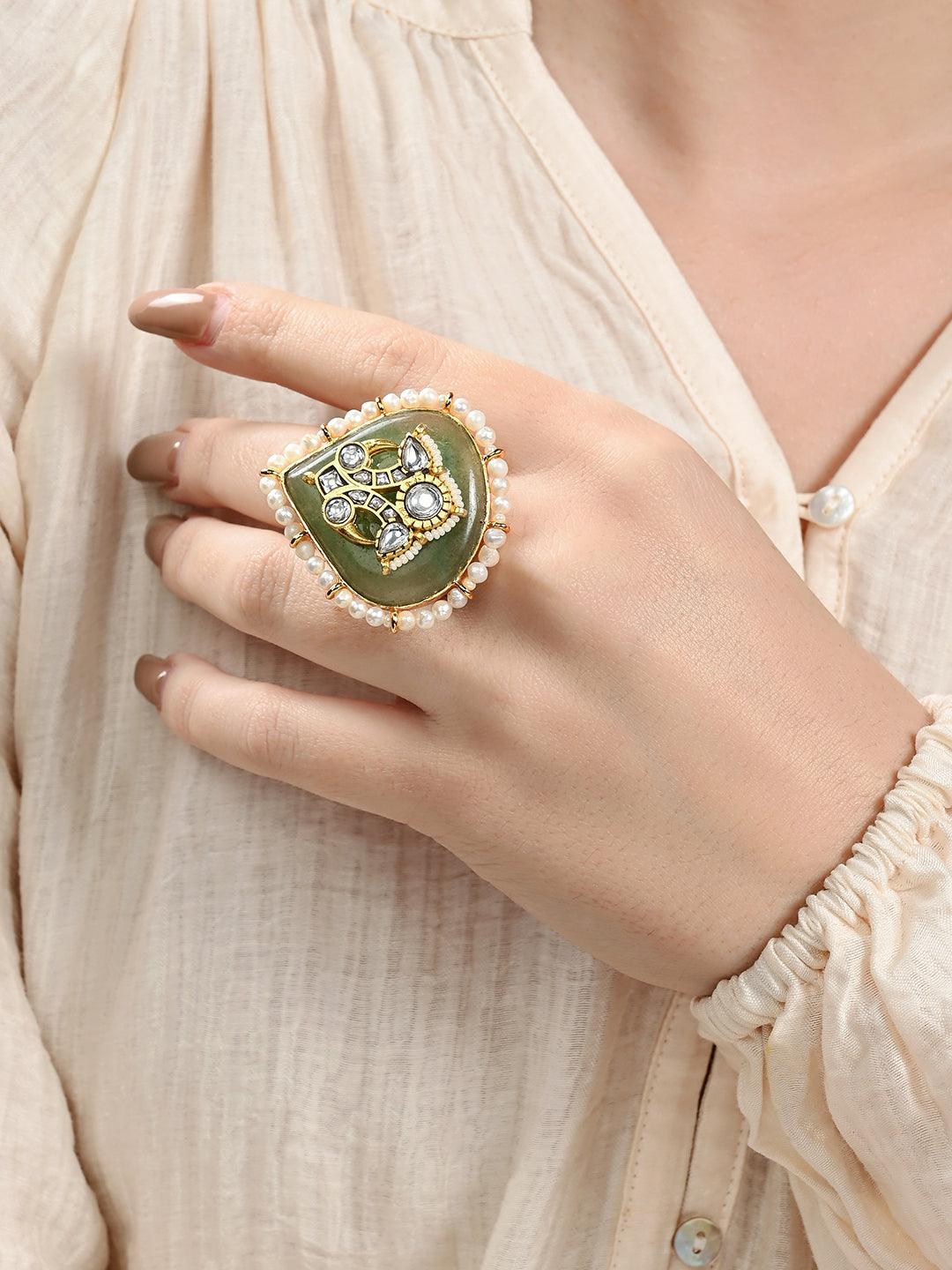 Golden Jade Symphony Ring - Dyulokha
