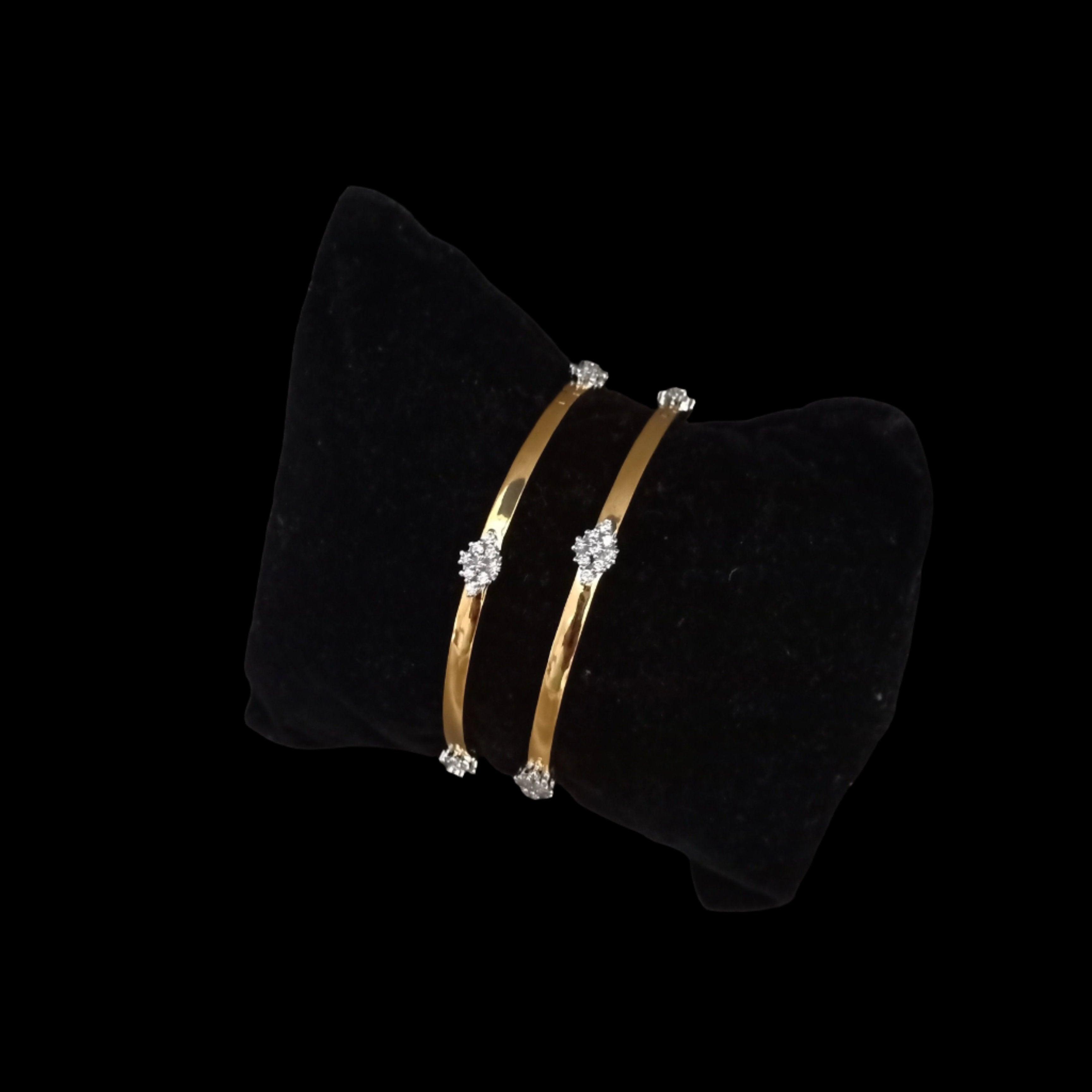 Dazzling Golden Bangle - Dyulokha