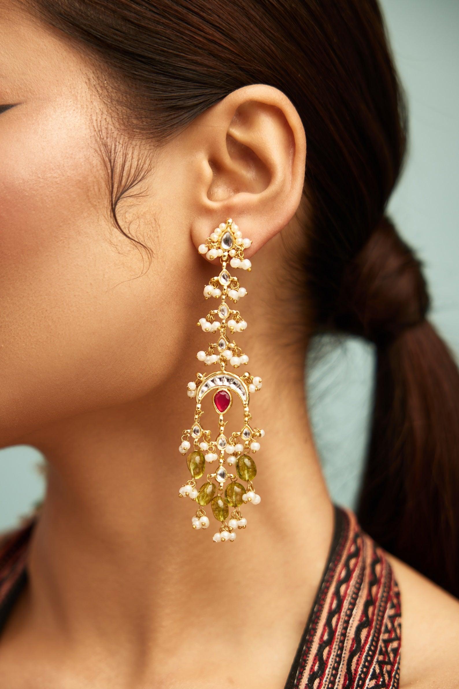 Peridot drops and Pearls Earrings - Dyulokha