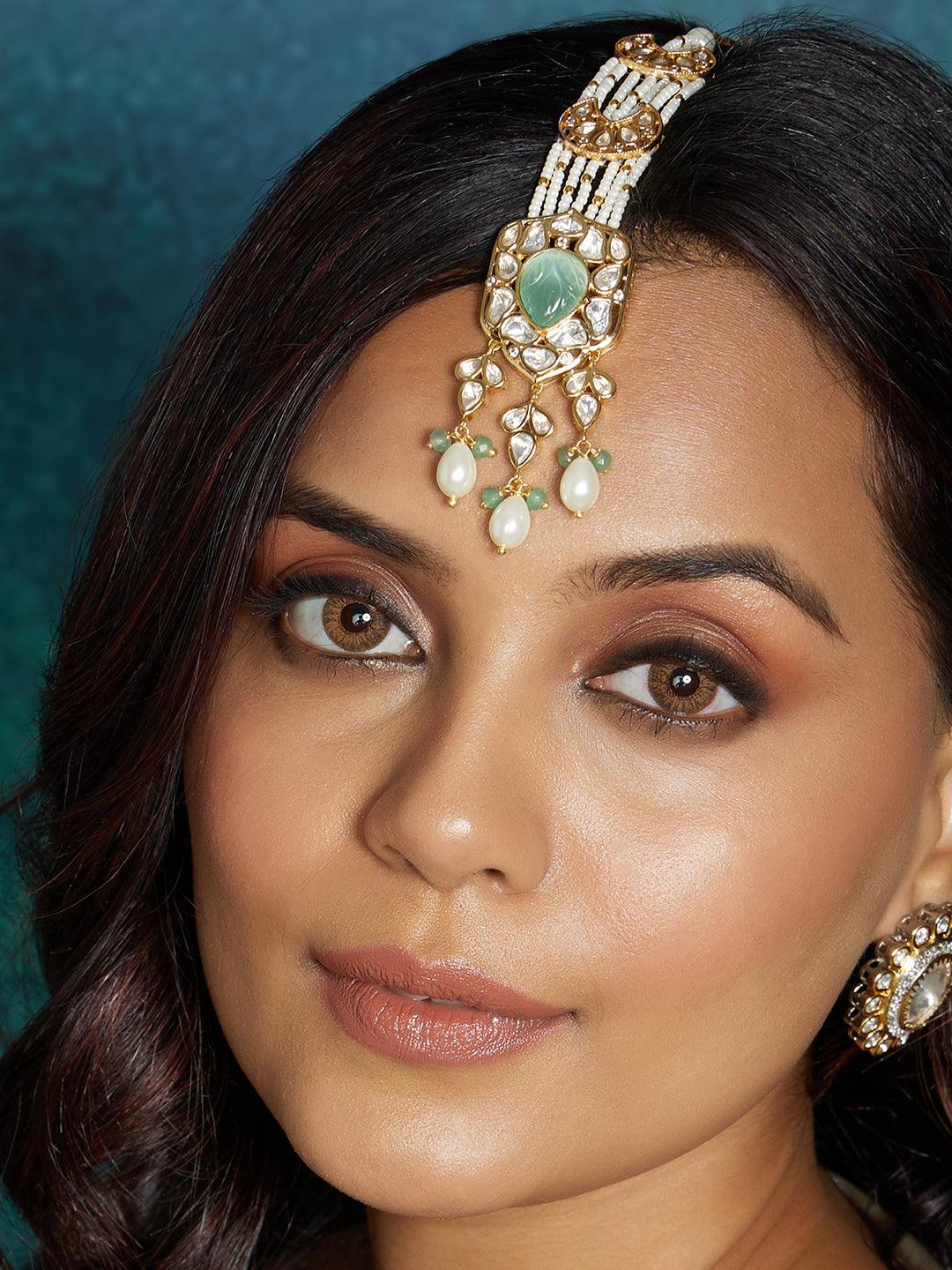 Enchanting Green Elegance Maang Tikka - Dyulokha