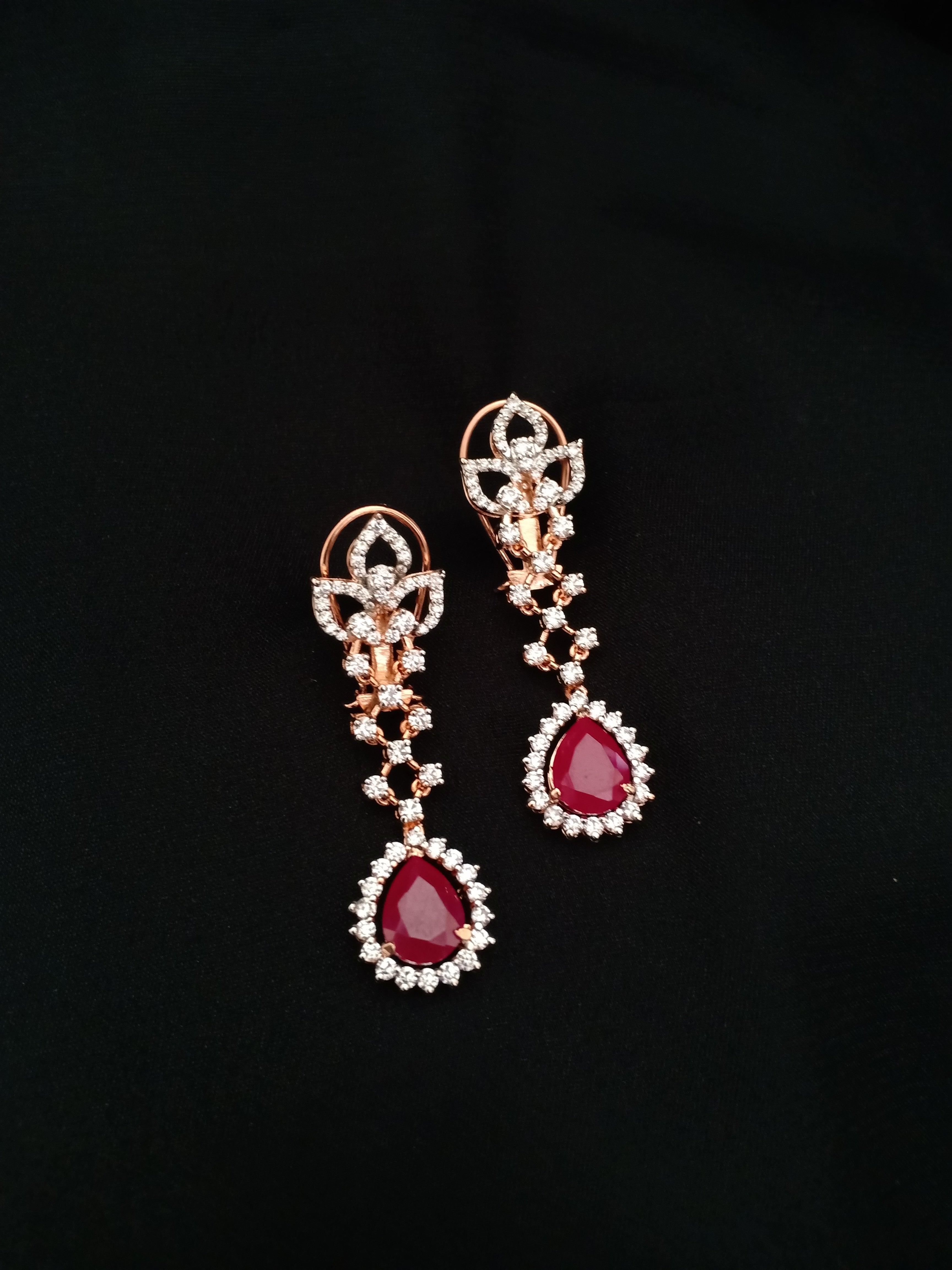 Sparkling Diamond Necklace Set - Dyulokha