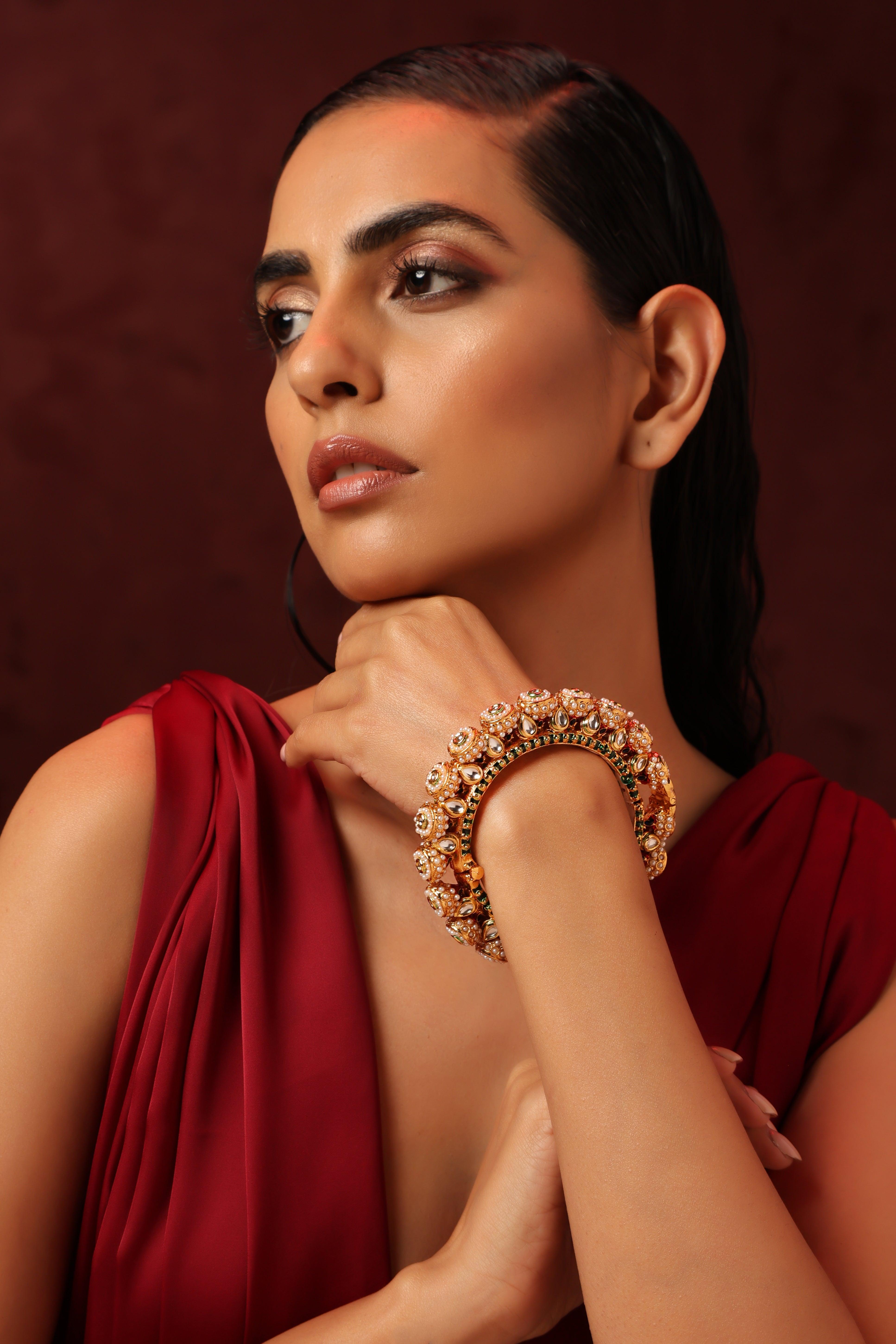 Opulent Oasis Jadau Kundan Bangle - Dyulokha