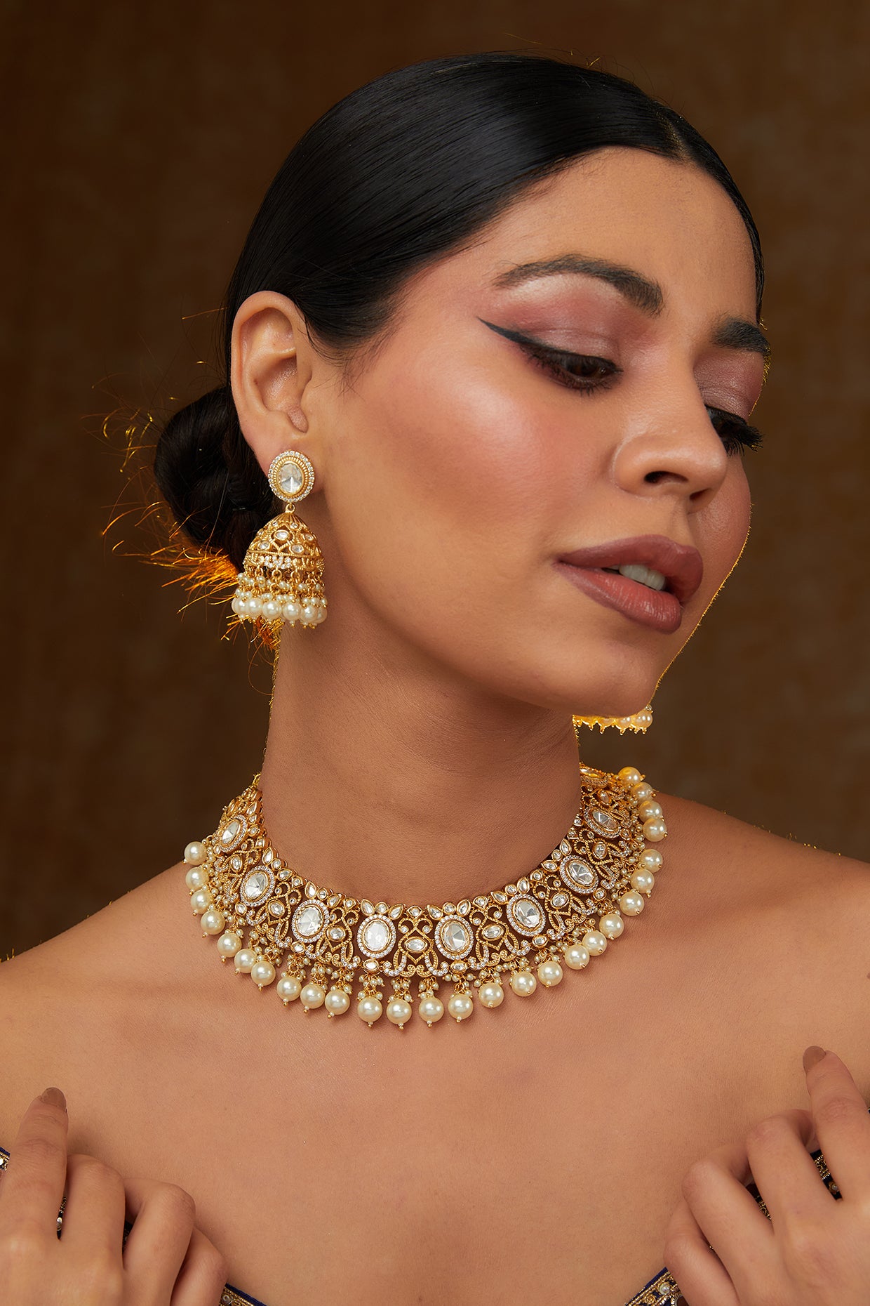 Elegant Gold and White Kundan Pearl Necklace Set