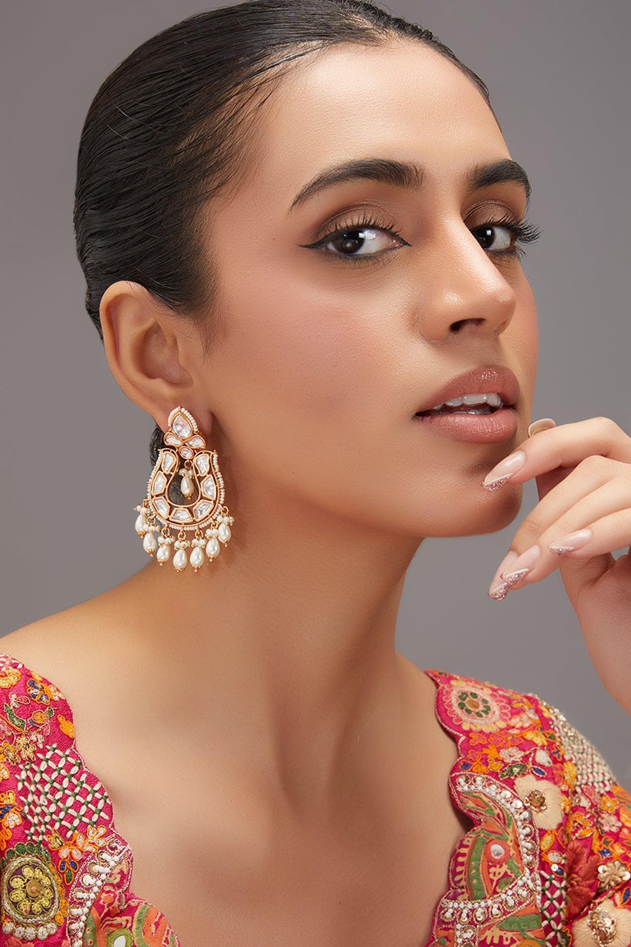 Kundan Pearl Danglers - Dyulokha