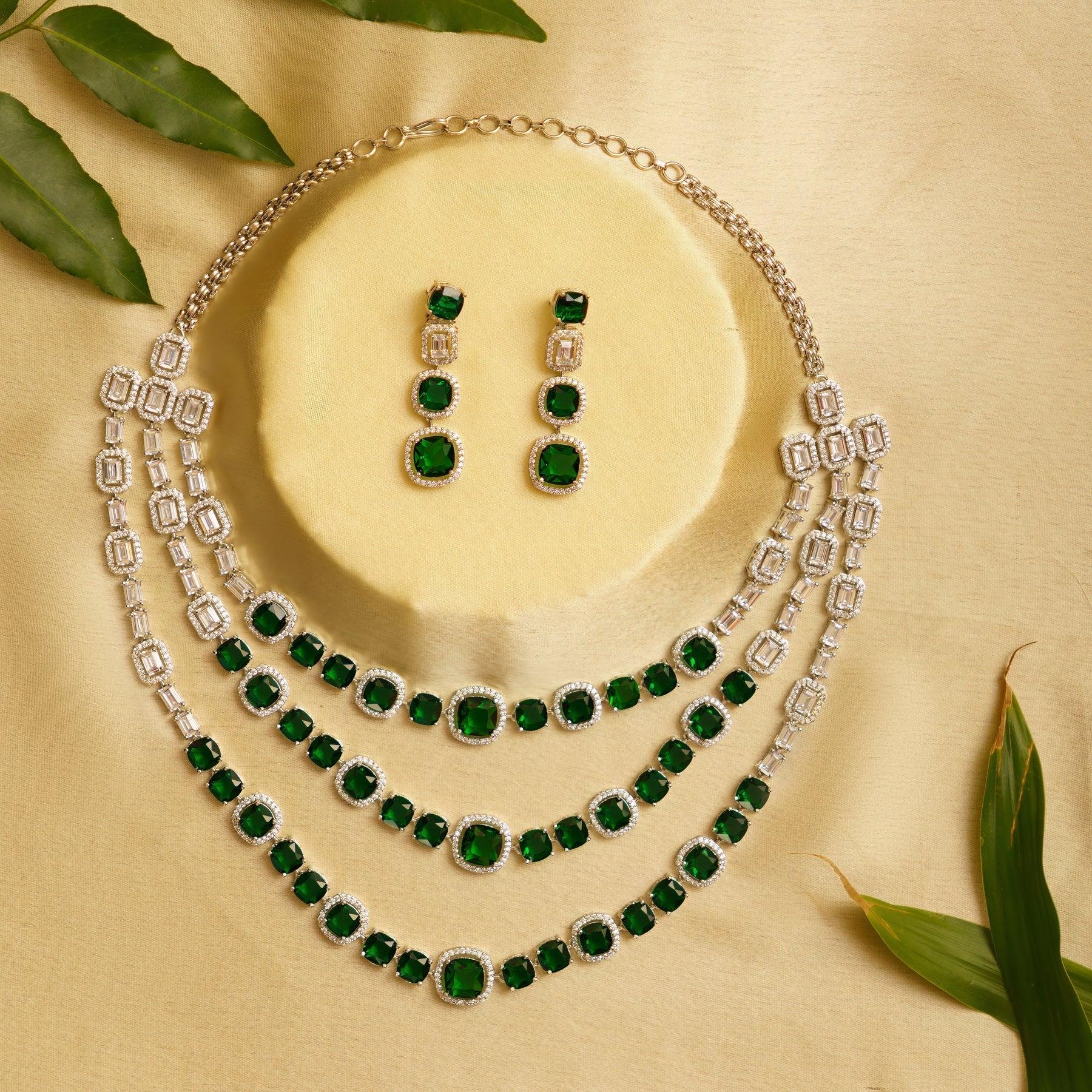 Emerald Radiance Layered Diamond Set - Dyulokha