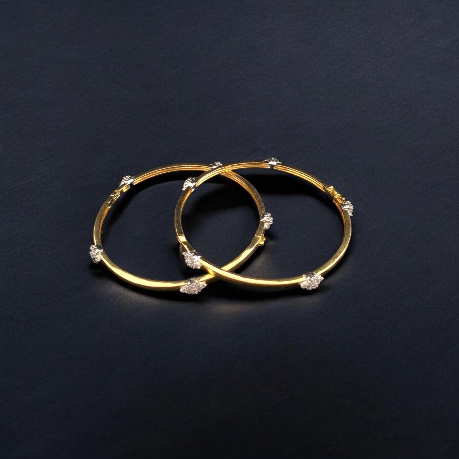 Dazzling Golden Bangle - Dyulokha