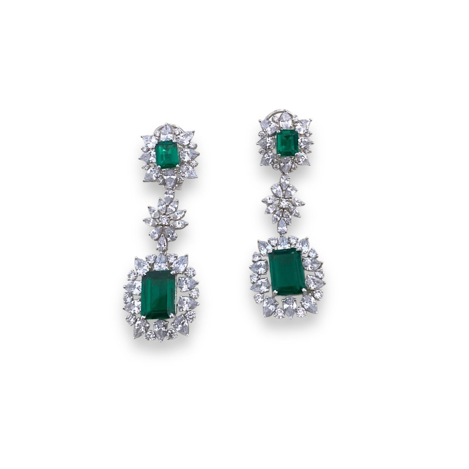 Emerald Elegance Long Earrings - Dyulokha