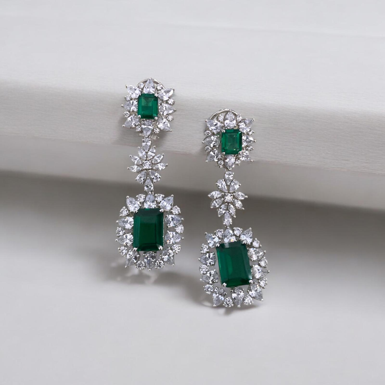 Emerald Elegance Long Earrings - Dyulokha