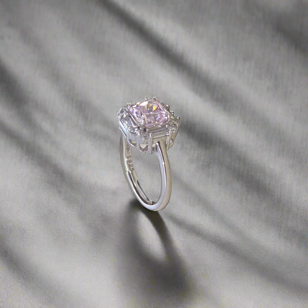 Diamond Mirage Resonance Ring