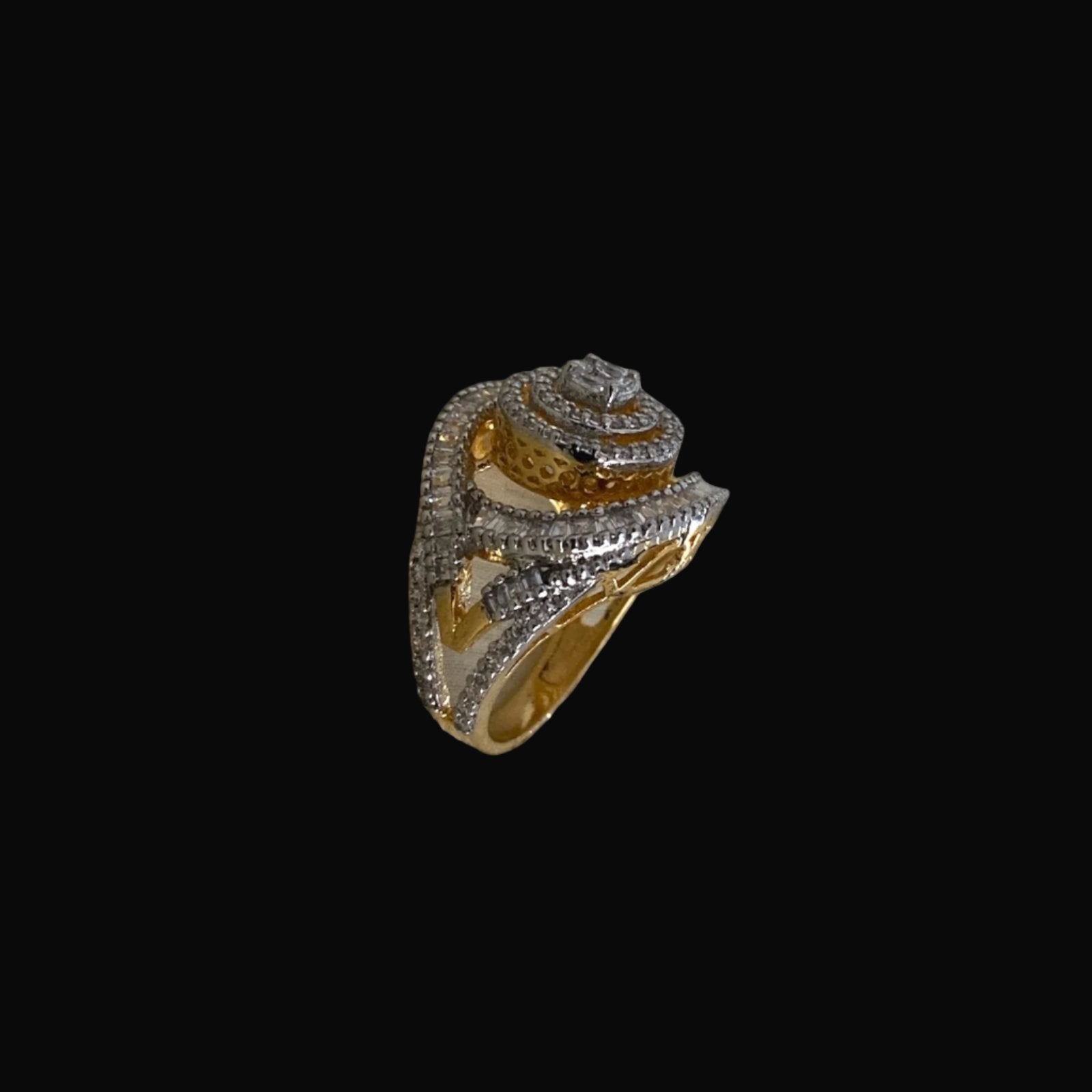 Golden Grace Zirkonia Ring